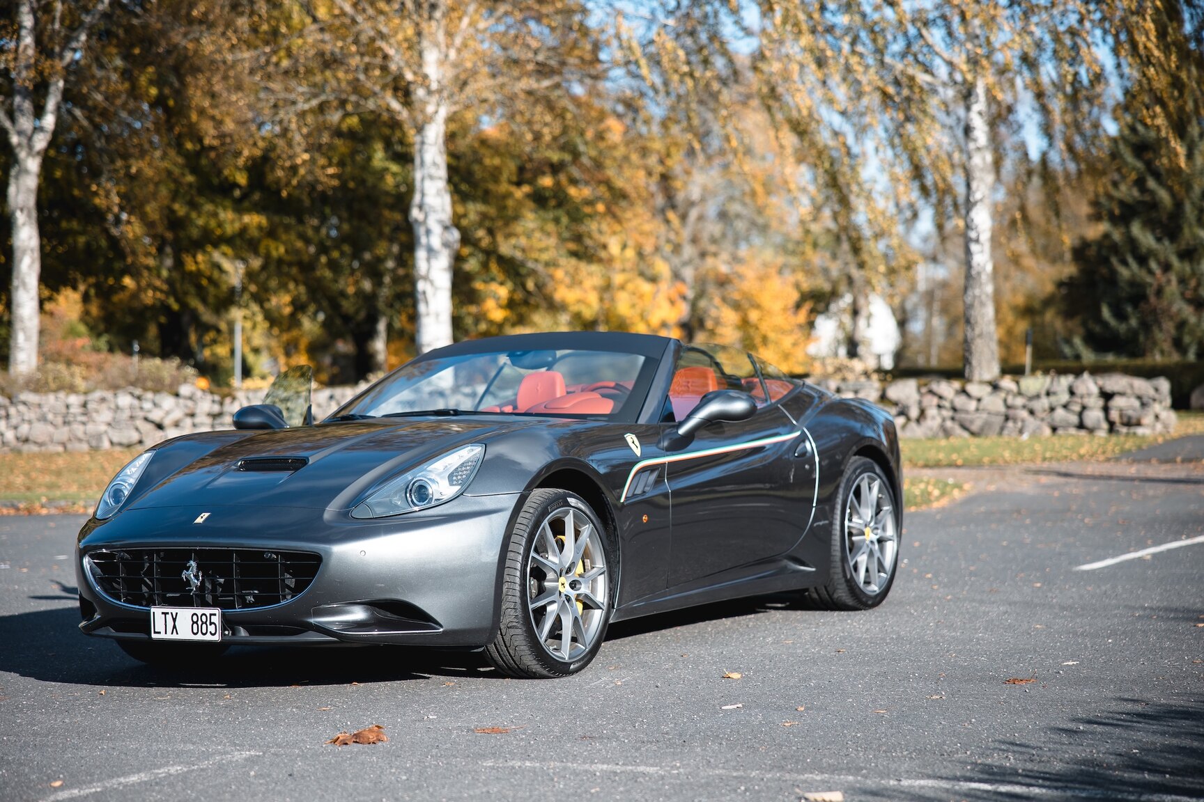 Exteriörbild på 2011 Ferrari California 