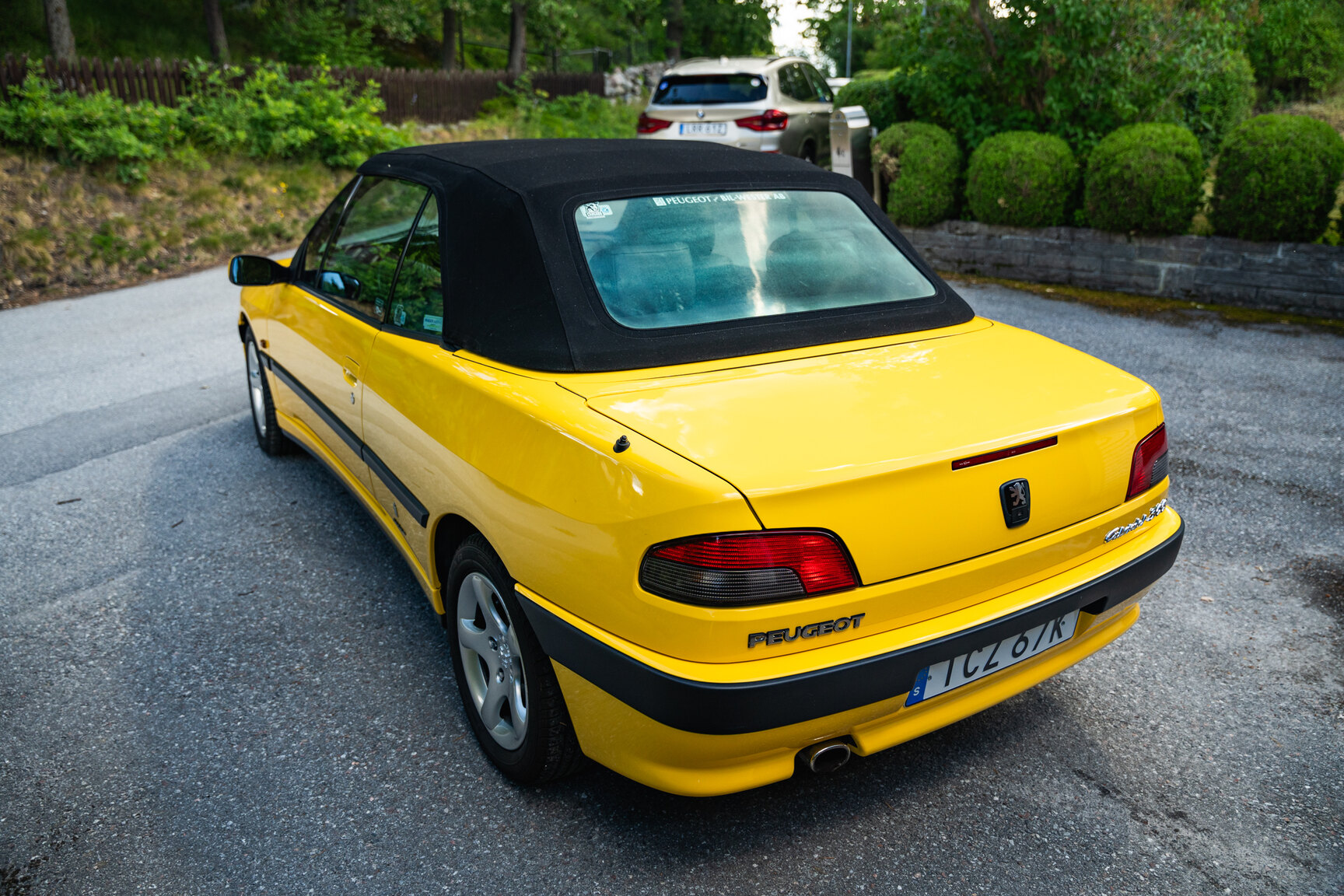Exterior image of 1997 Peugeot 306 Cabriolet (5)