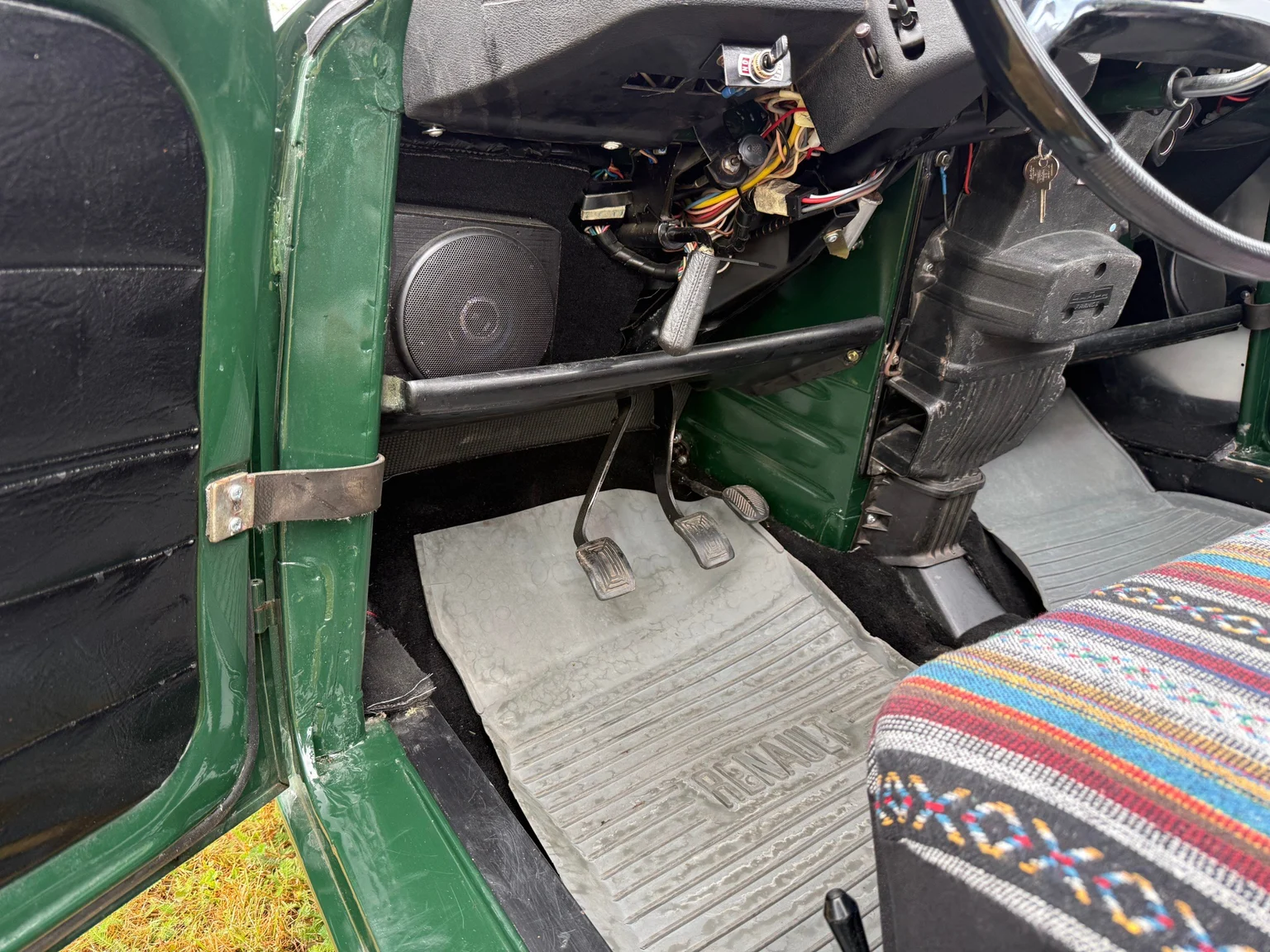 Interiörbild 1970 Renault 4 (3)