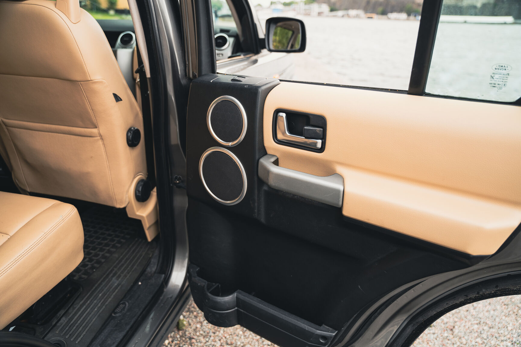 Interior image of 2008 Land Rover Discovery TDV6 SE (17)