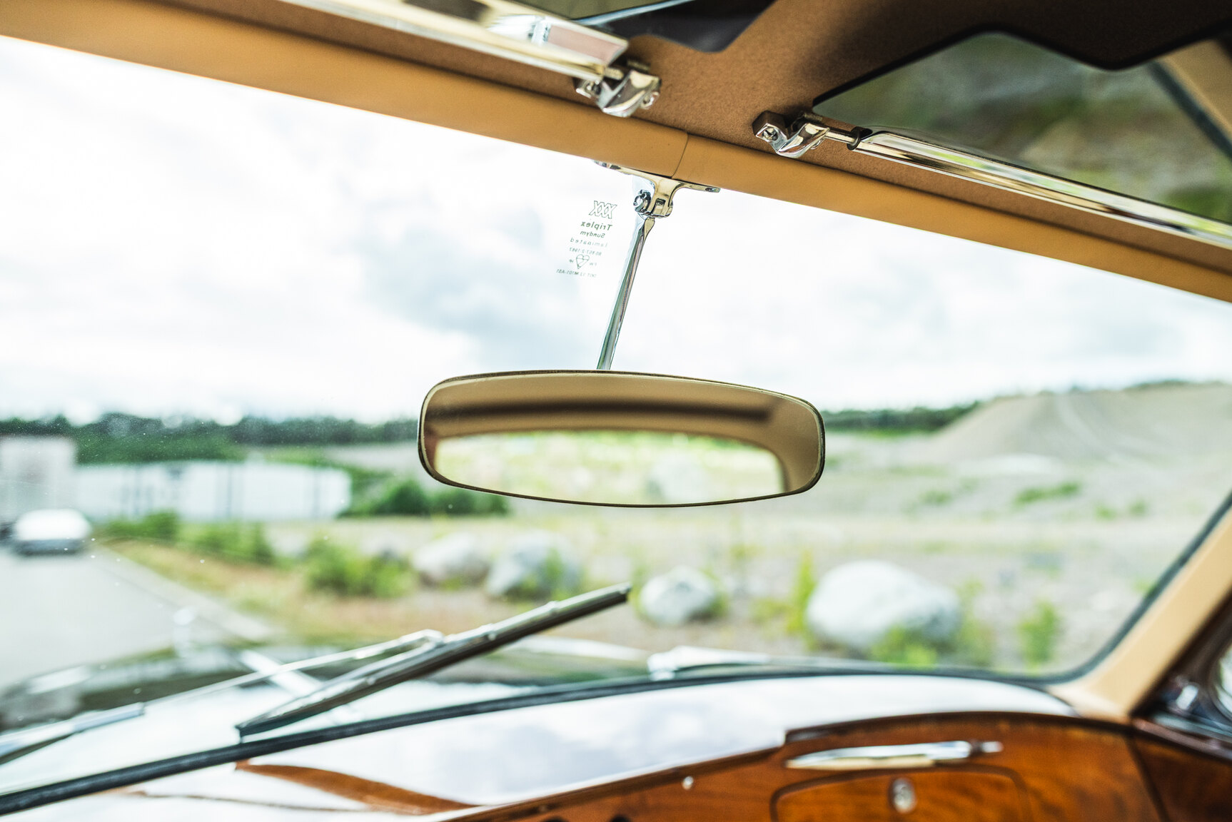 Interior image of 1960 Bentley S2 Continental 