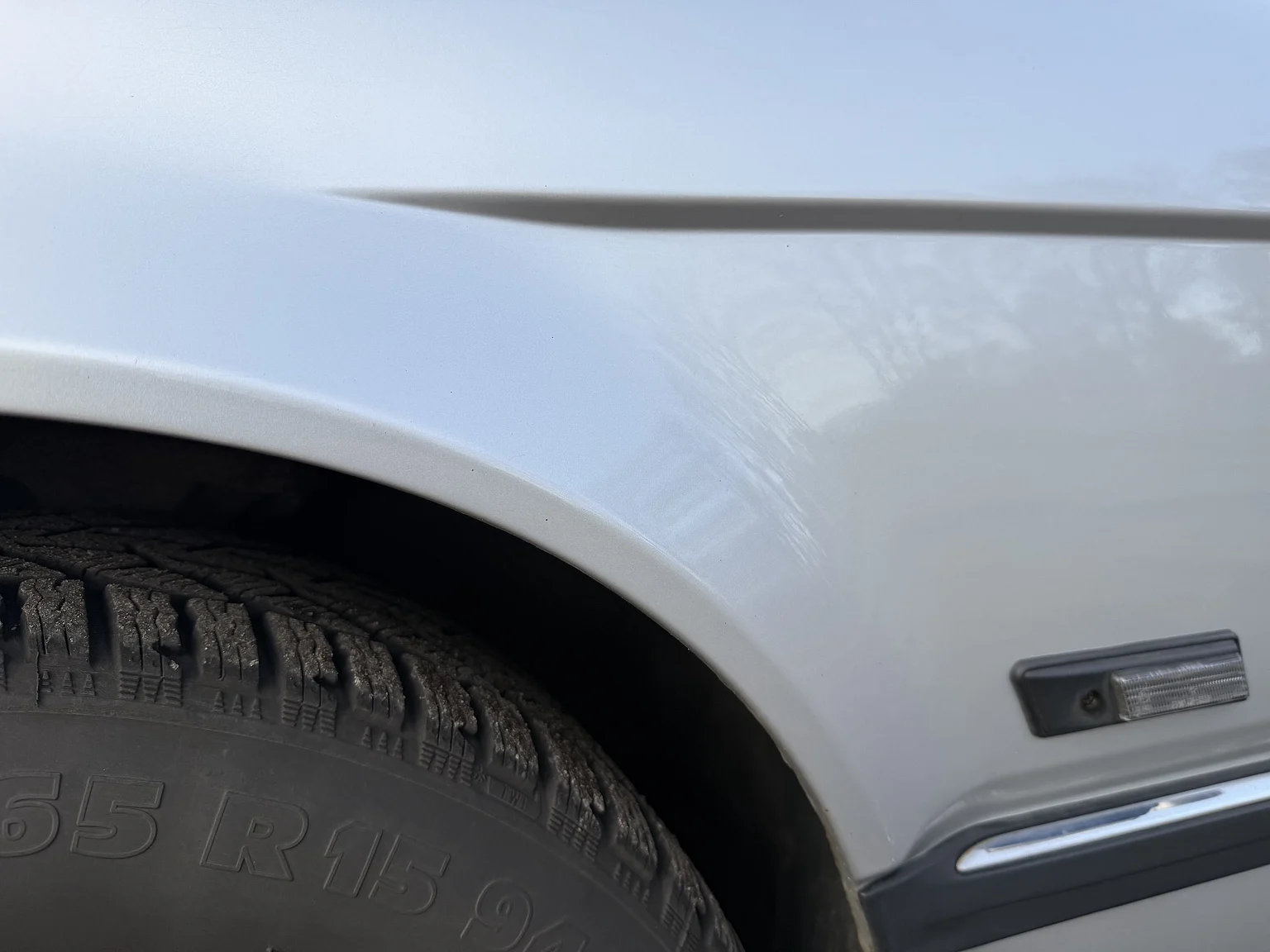 Exteriörbild på 1992 BMW 730iA (51)