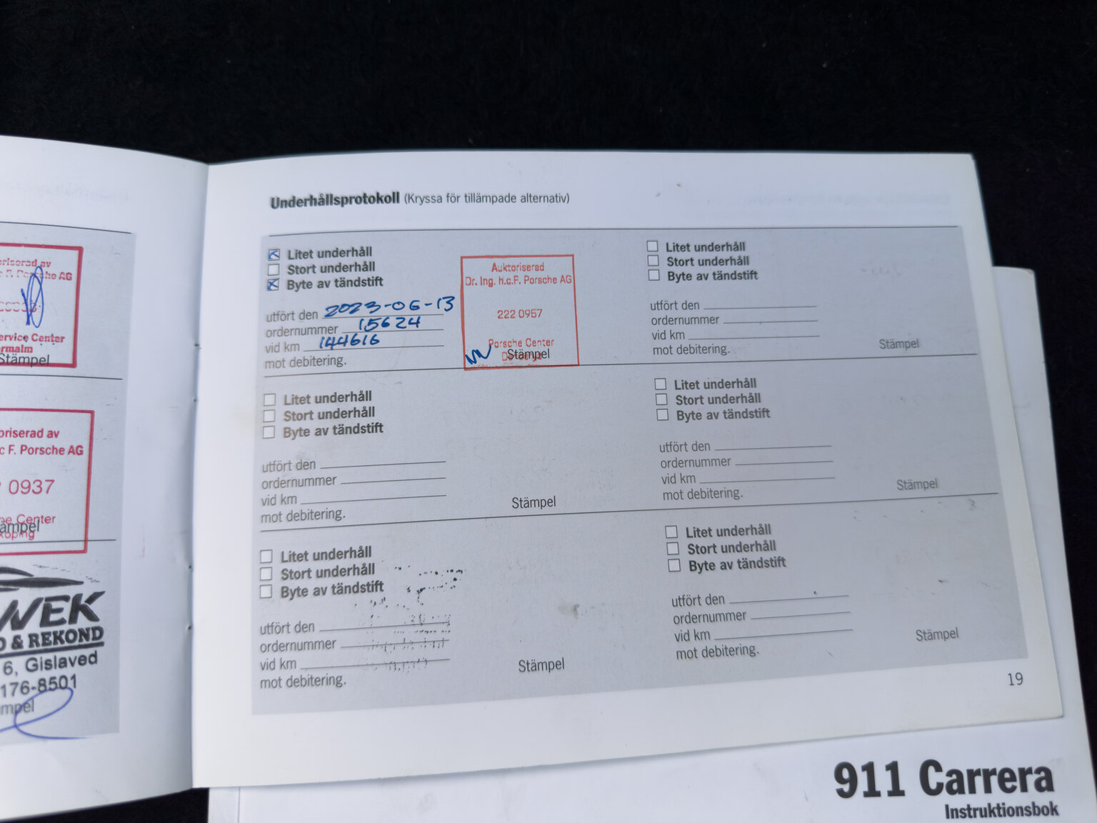 Dokumentation för 2004 Porsche 911 Carrera 4