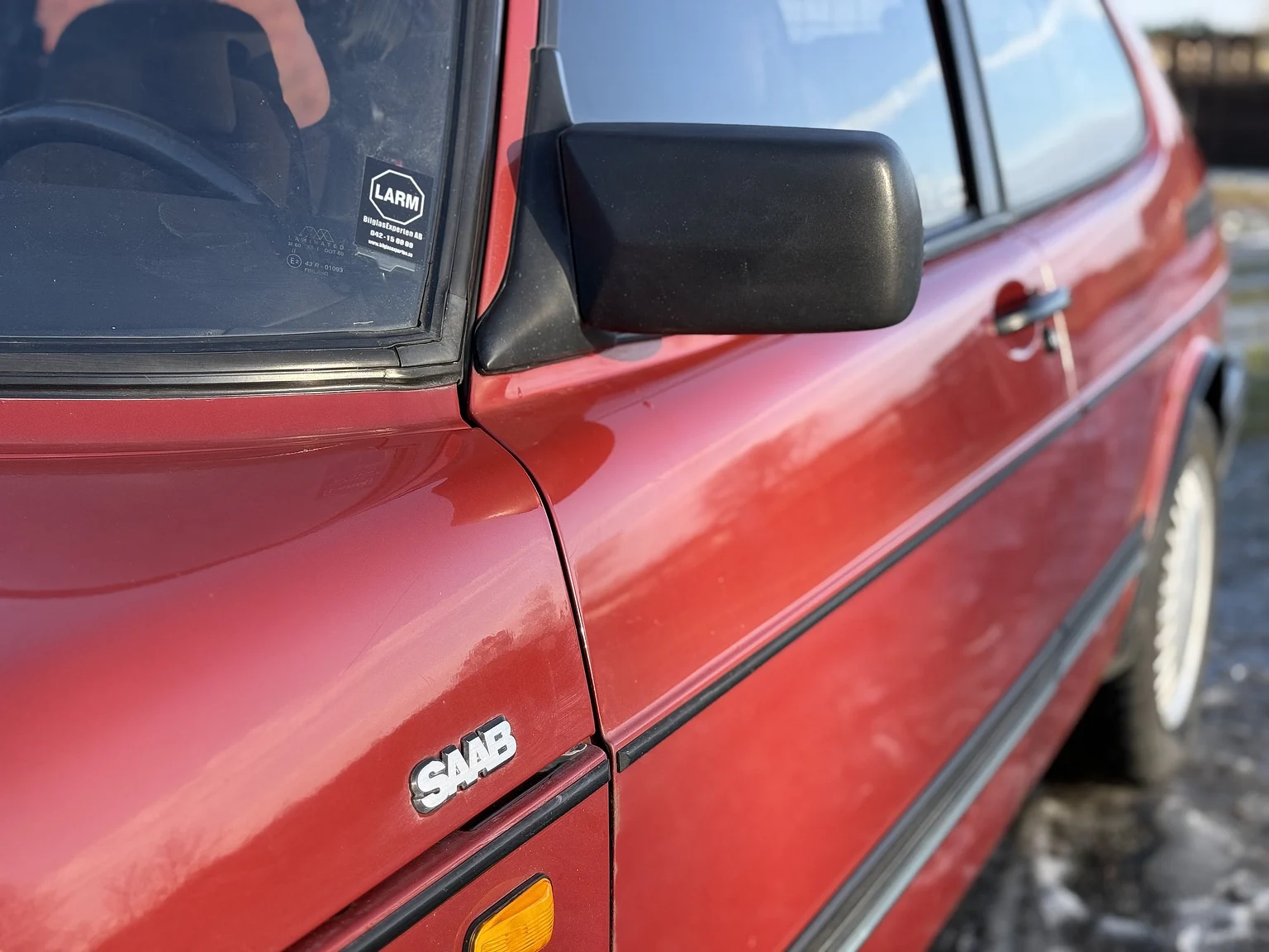 Exterior image of 1991 SAAB 900S Turbo 2-door (30)