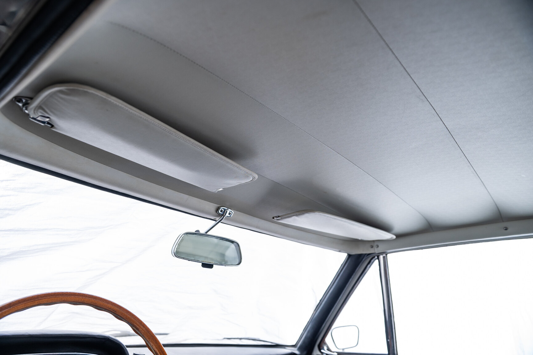 Innenraumfoto von 1965 Lancia Flavia Coupé