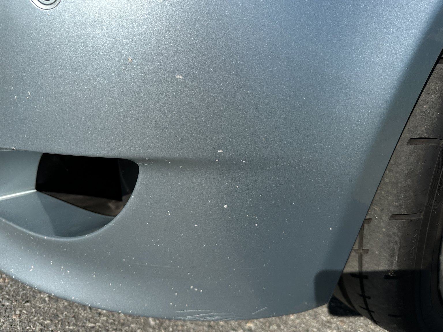 Exterior image of 2006 BMW E60 M5