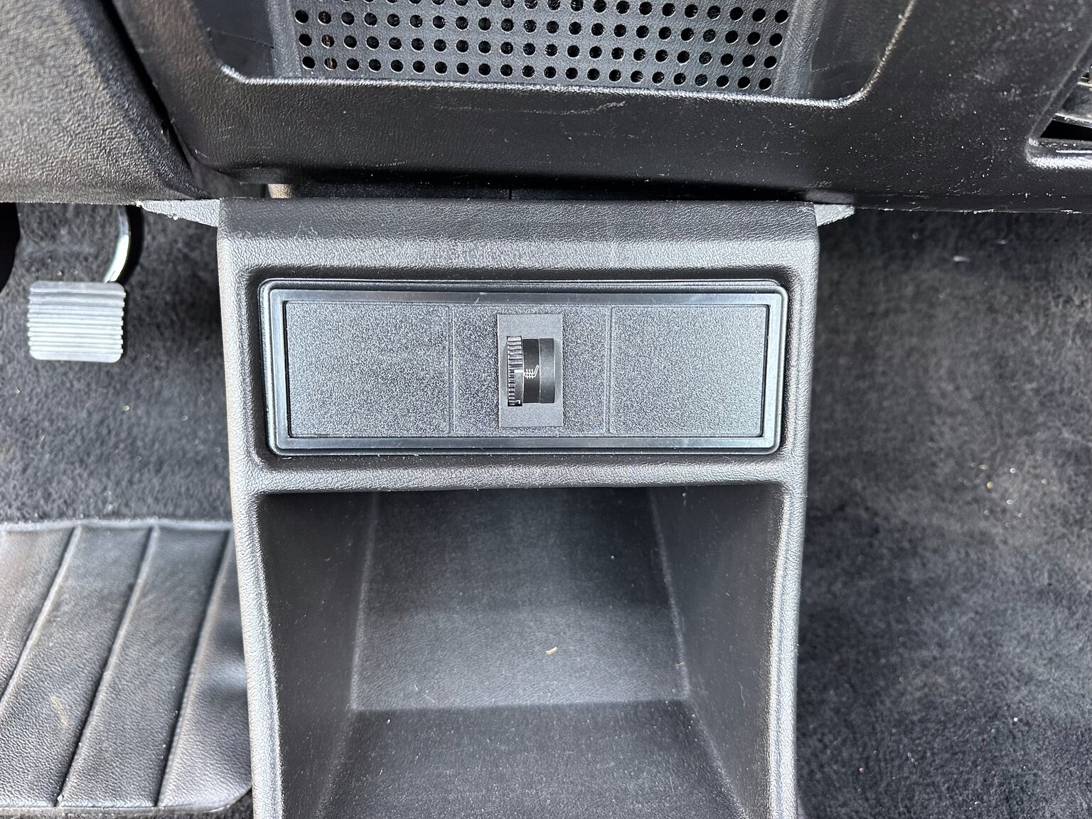 Interior image of 1984 Volkswagen Golf GTI 
