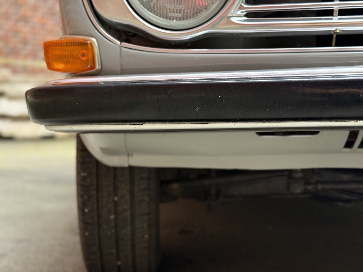 Exterior image of 1970 Volvo 142 Automatic
