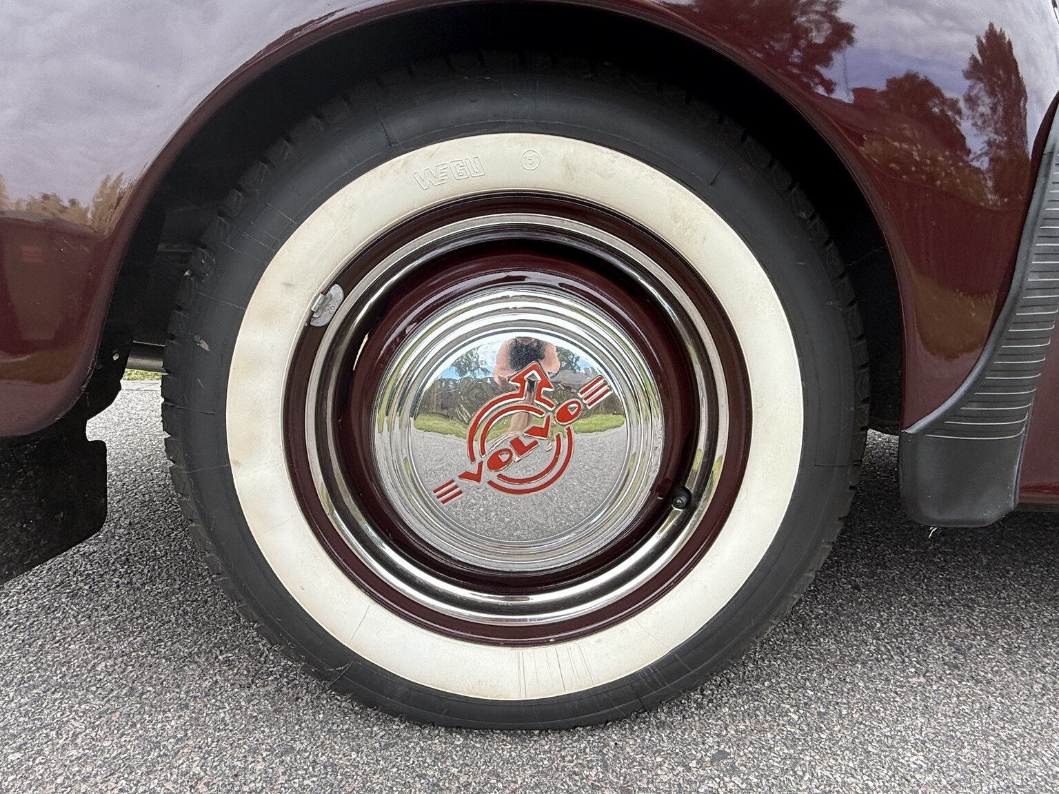 Exterior image of 1953 Volvo PV 444 ES