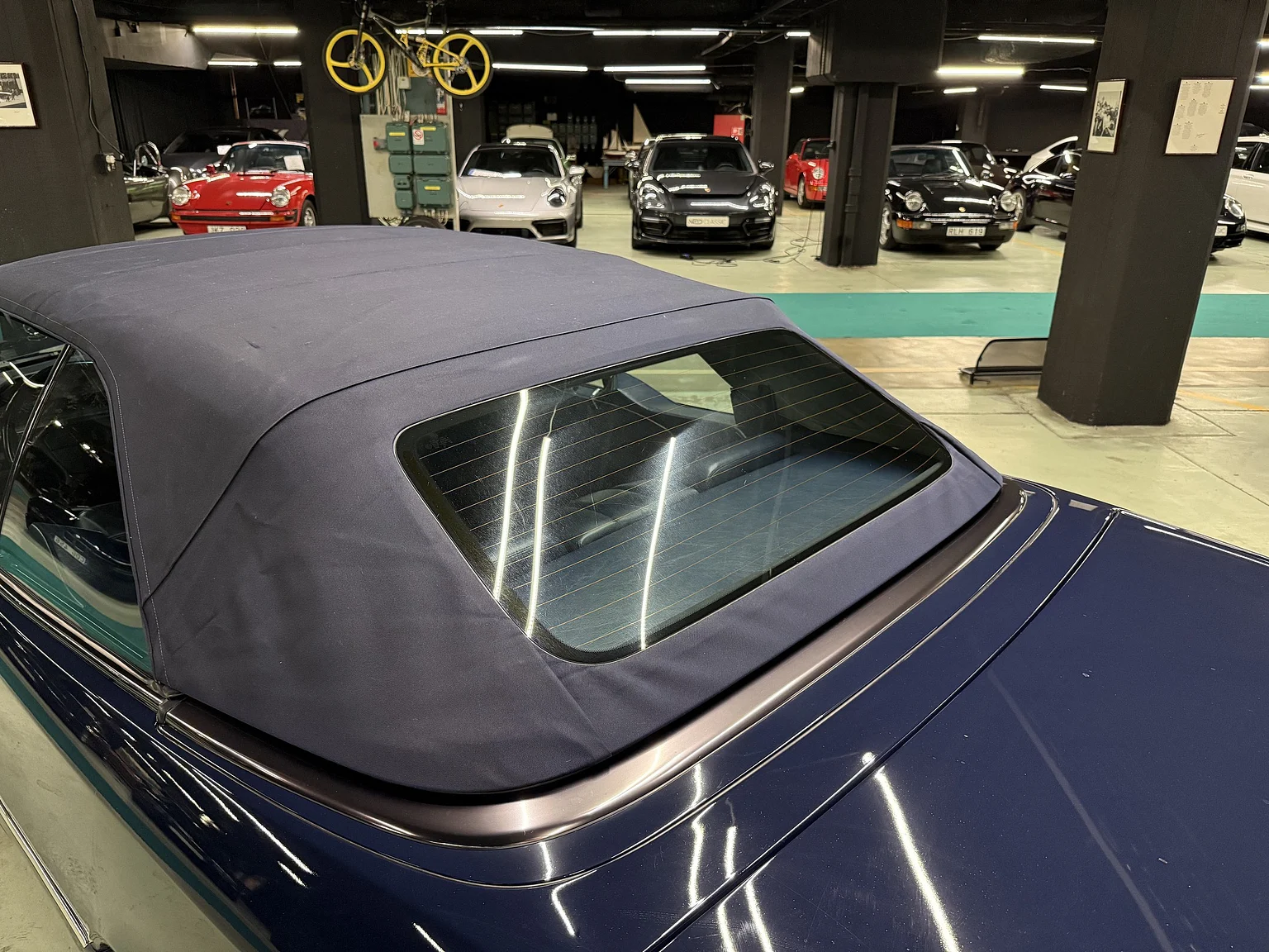 Exteriörbild på 1993 Mercedes-Benz 300 CE-24 Cabriolet (14)