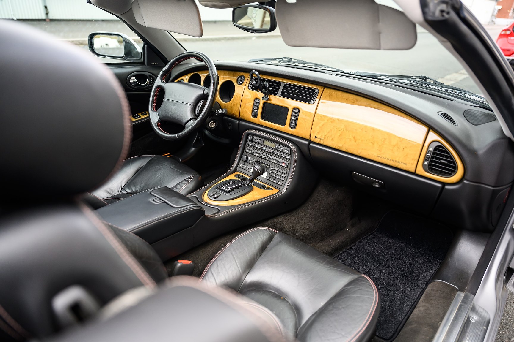 Interior image of 2001 Jaguar XKR Silverstone
