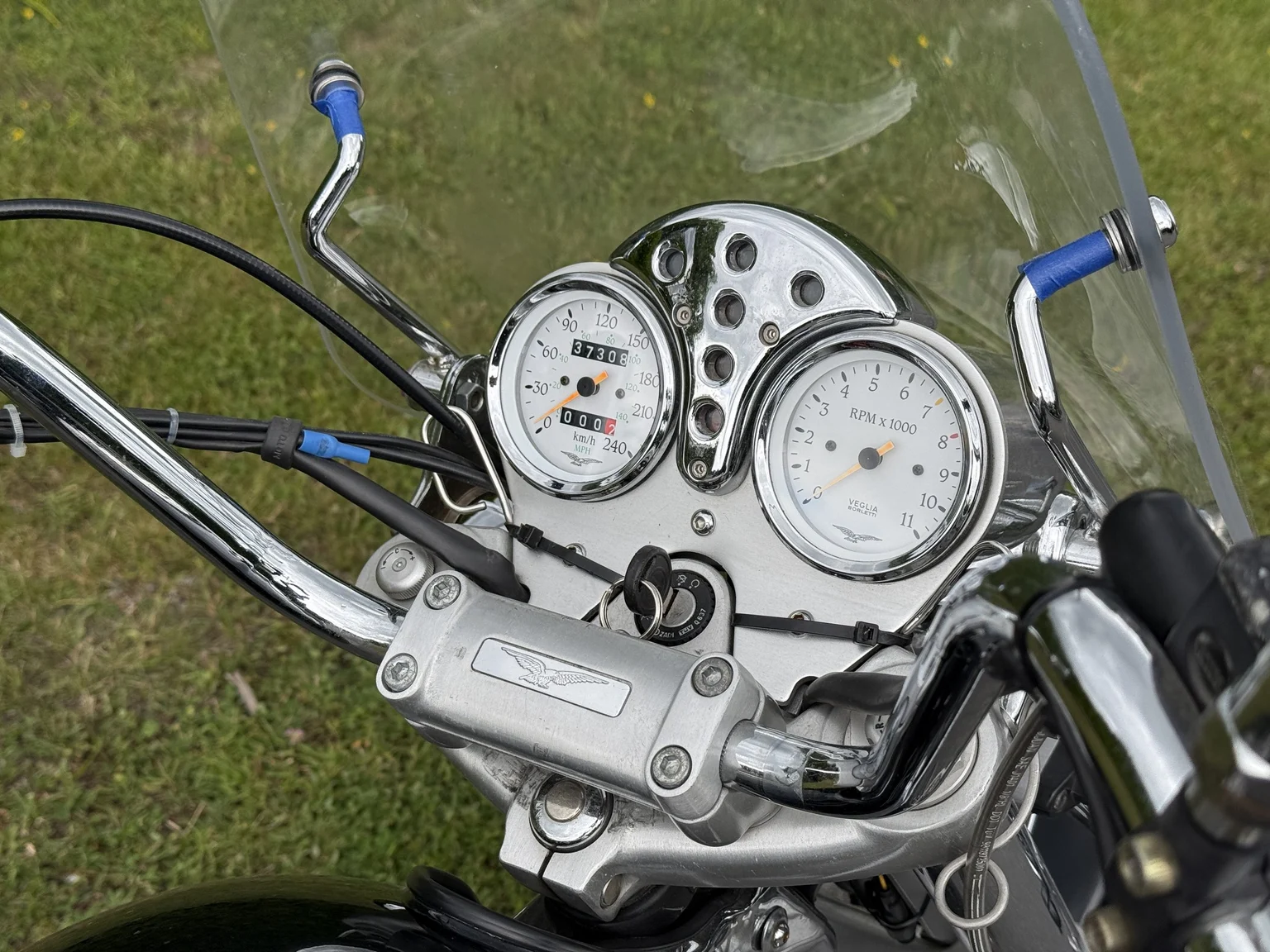 Exteriörbild på 2001 Moto Guzzi California EV (23)