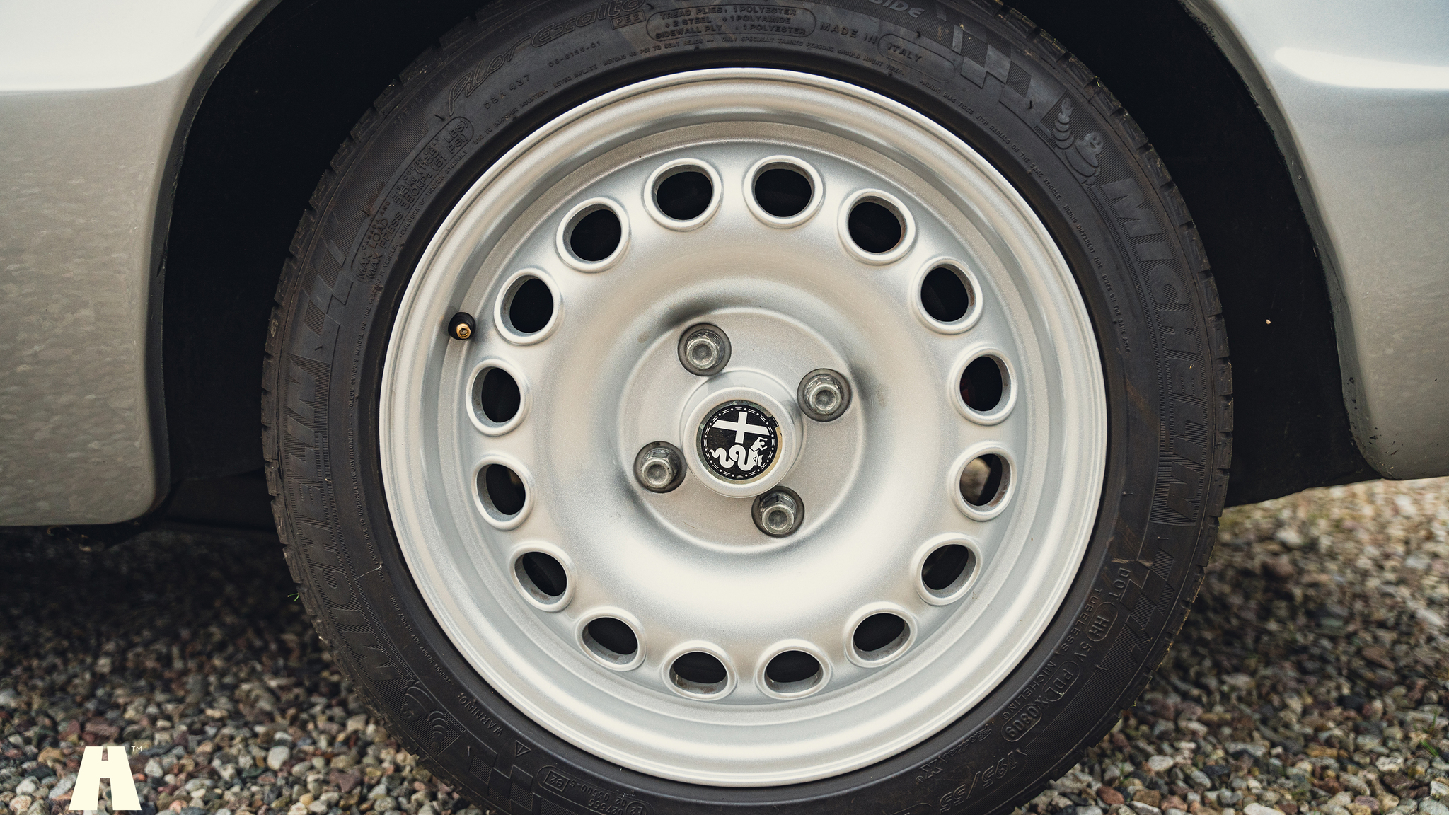 Exteriörbild på 1980 Alfa Romeo 2000 Spider