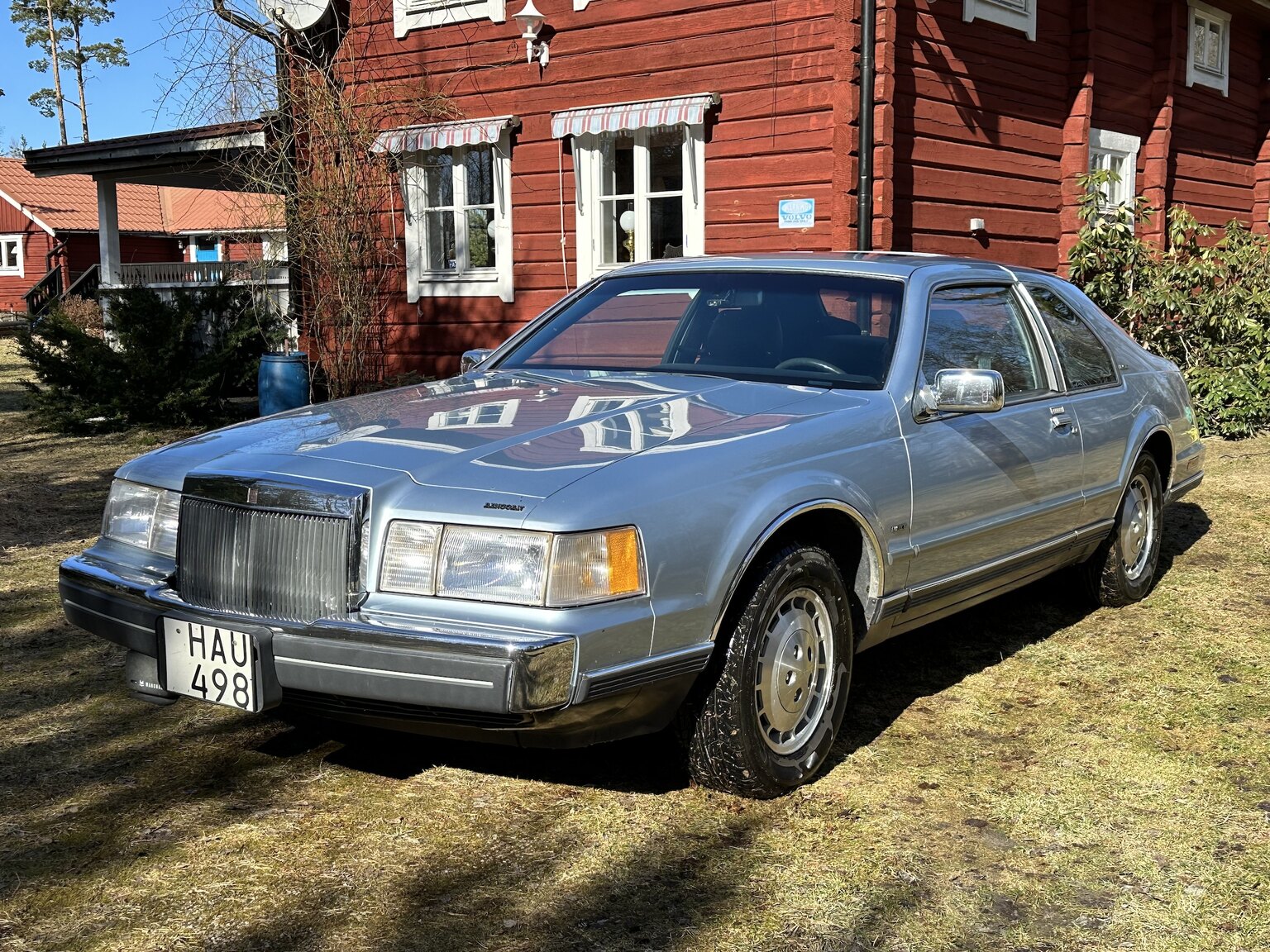 Exterior image of 1987 Lincoln Mark VII LSC