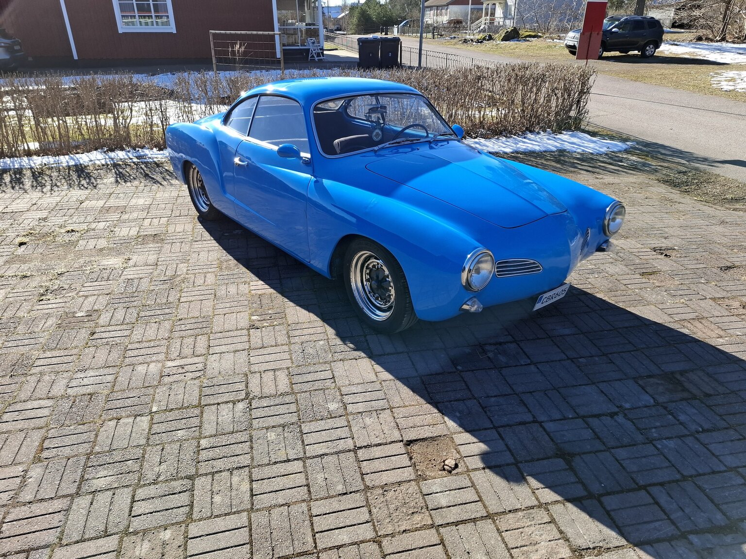 Exterior image of 1966 Volkswagen 1300 Karmann-Ghia