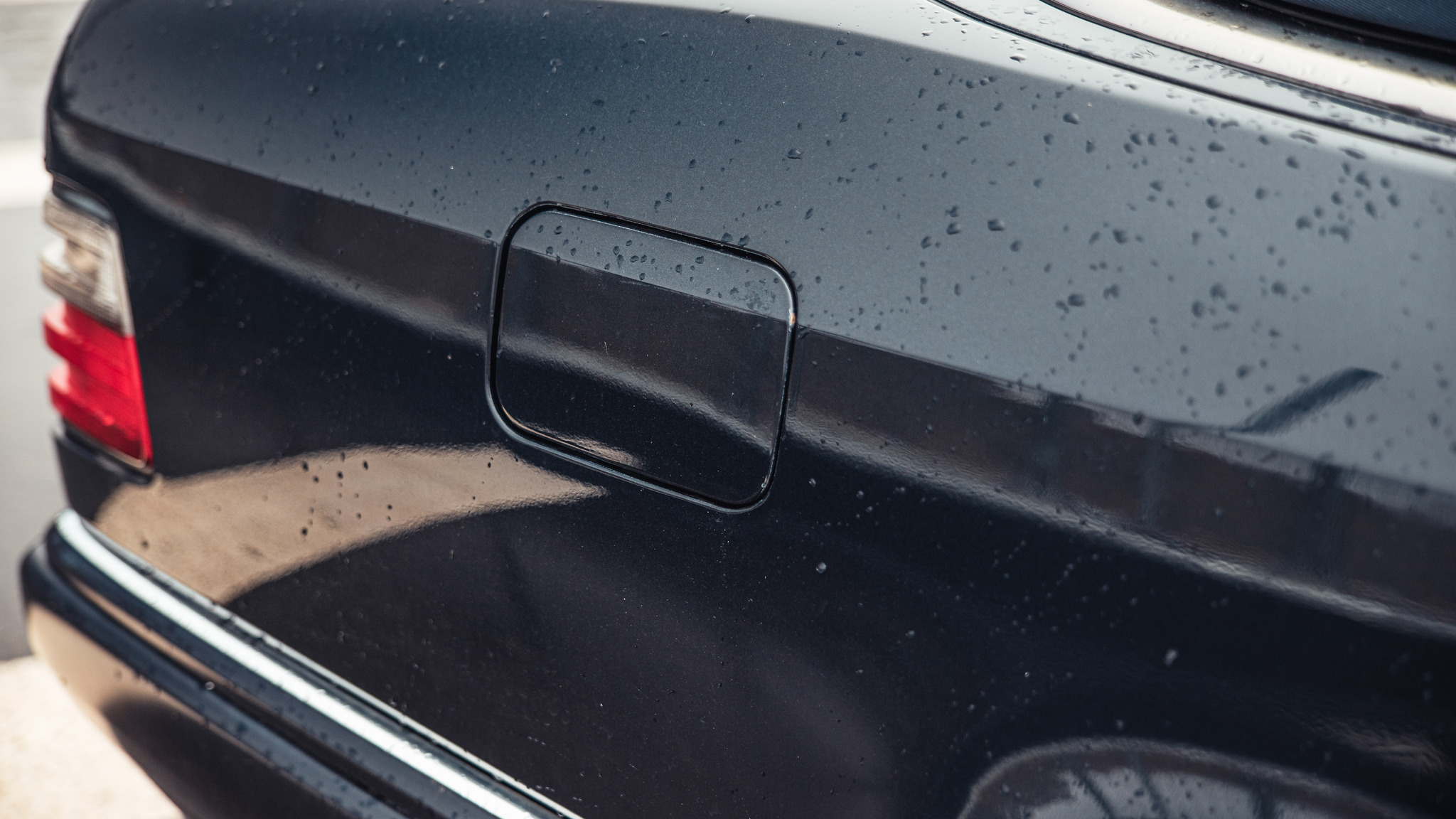 Exteriörbild på 1995 Mercedes Benz E320 Cabriolet (27)