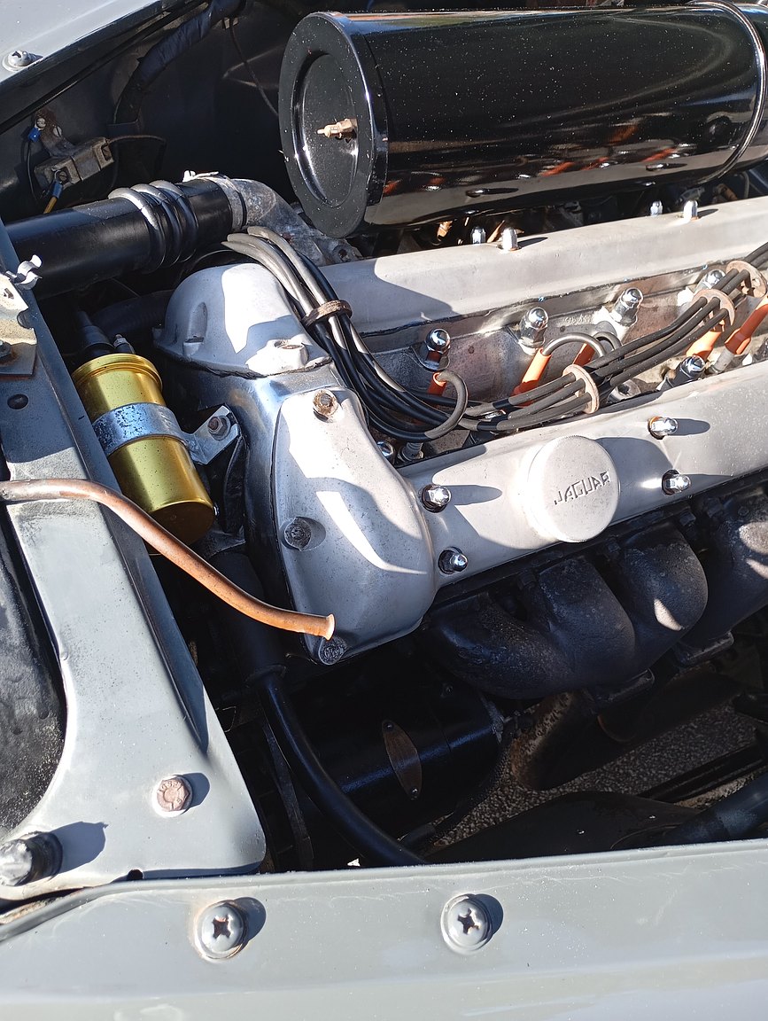 Image of 1954 Jaguar Mark VII mechanics