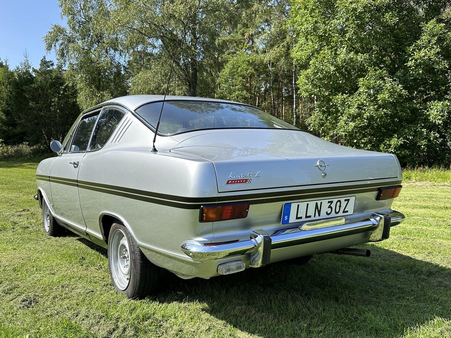 Exteriörbild på 1967 Opel Kadett B Rallye