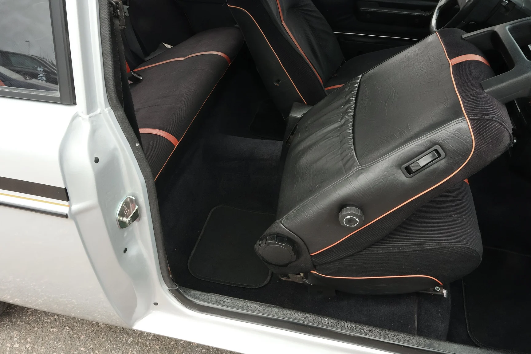 Innenraumfoto von 1978 Volvo 242 GT (14)