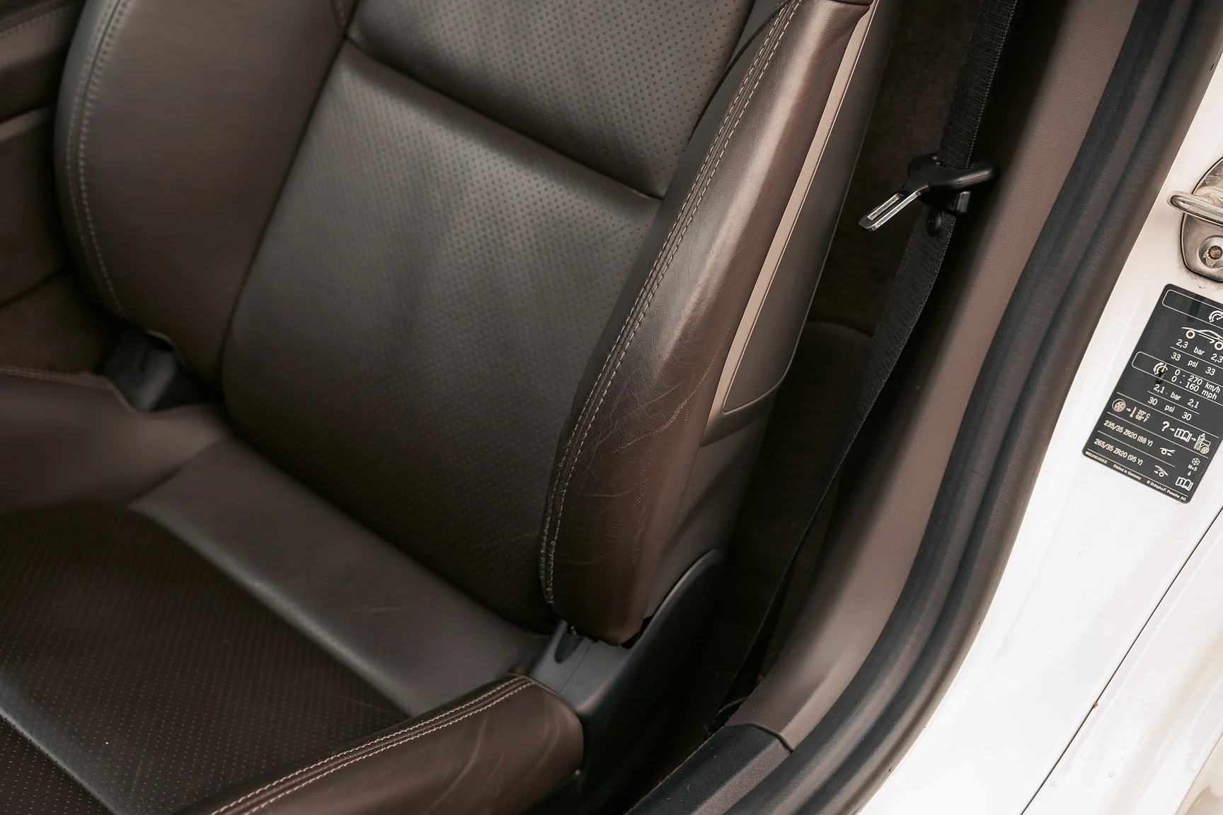 Interiörbild 2017 Porsche 718 Cayman S (9)