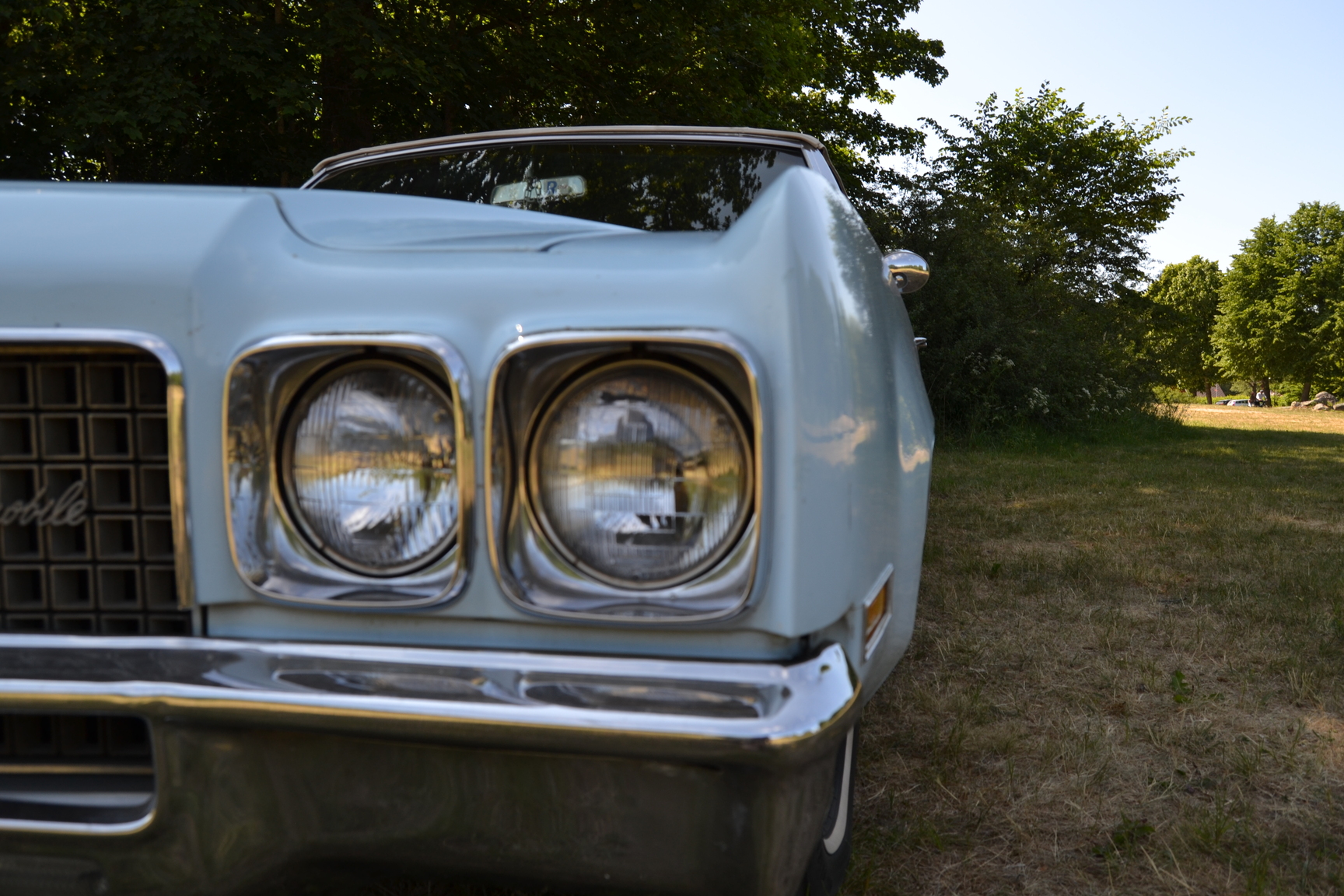 Exterior image of 1970 Oldsmobile Ninety eight Convertible (14)