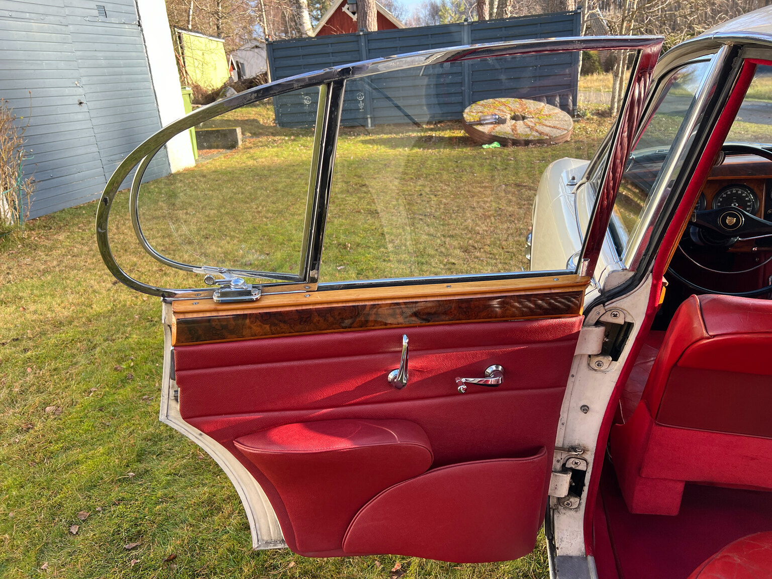 Interior image of 1963 Jaguar Mark II 3.8 Litre