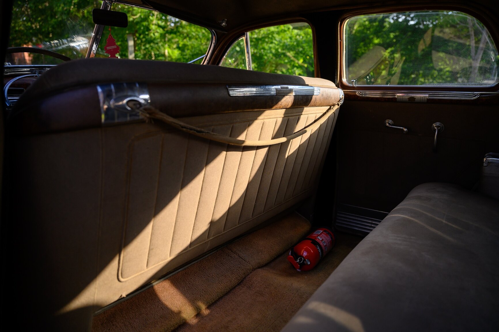 Interior image of 1941 Cadillac Model Sixty-One Fastback (14)