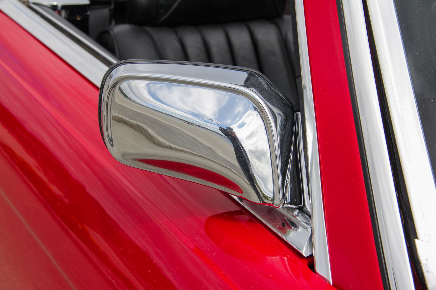 Exteriörbild på 1975 Mercedes-Benz 280 SL (47)