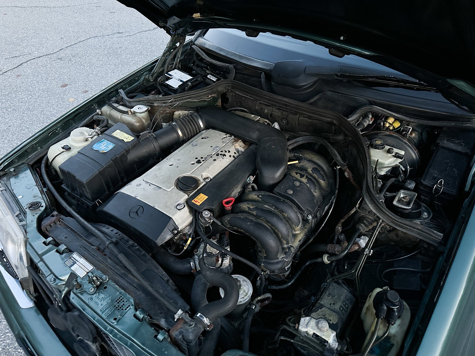 Image of 1996 MERCEDES-BENZ E 320 T mechanics