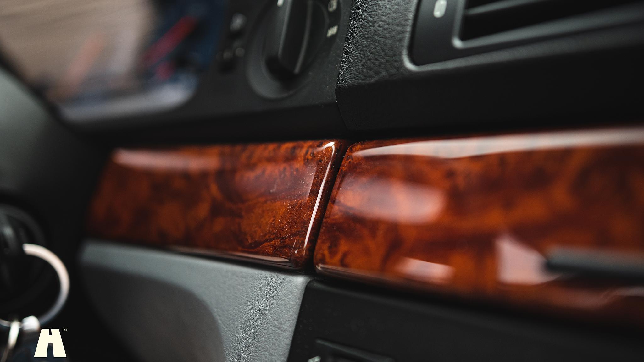 Innenraumfoto von 1998 Alpina B10 V8
