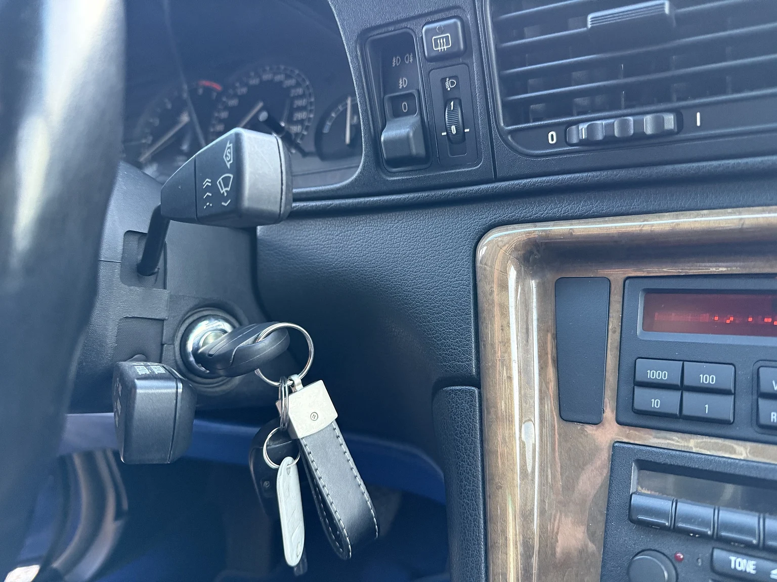 Interiörbild 1992 BMW 850iA - No Reserve (36)