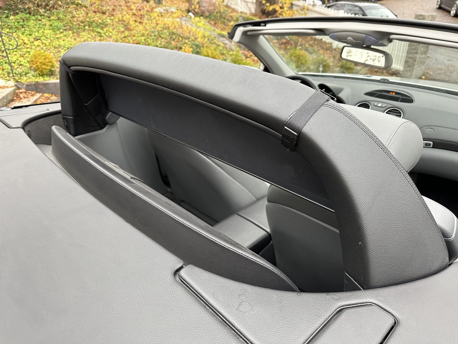 Innenraumfoto von 2005 Mercedes-Benz SL 350