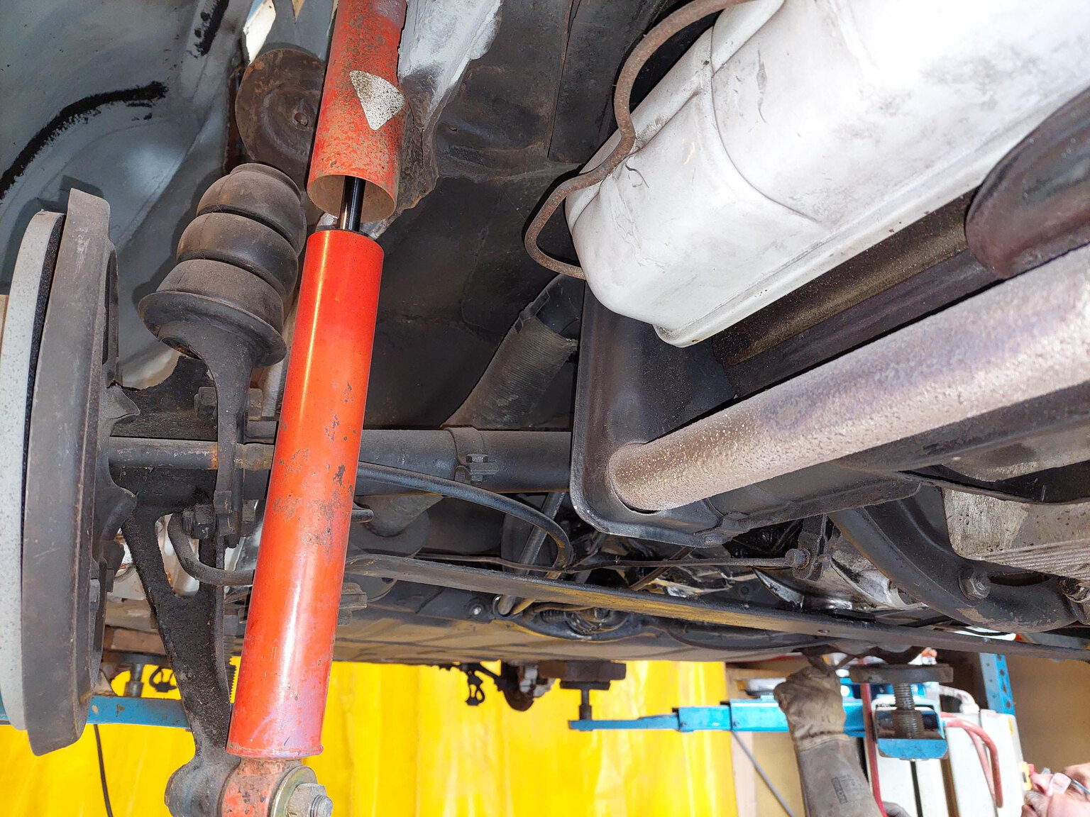 Image of 1964 Porsche 356 C mechanics