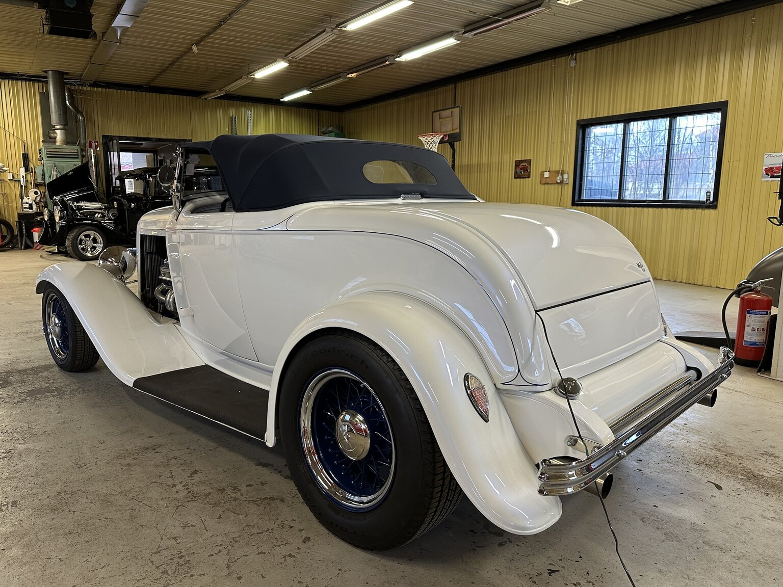 Exteriörbild på 1932 Custom Ford Rod White Ice