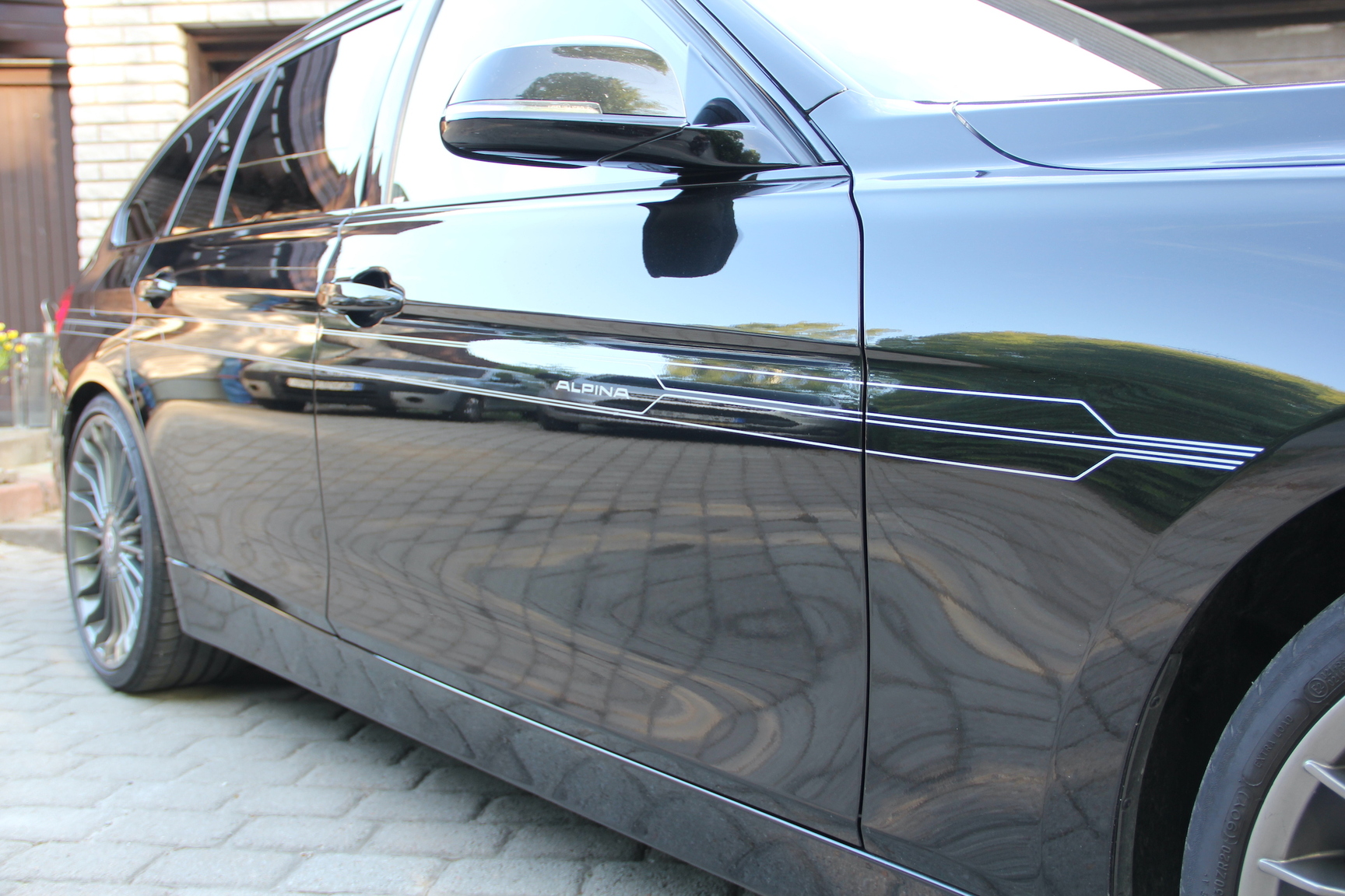 Exteriörbild på 2017 Alpina D3 Bi-Turbo Allrad