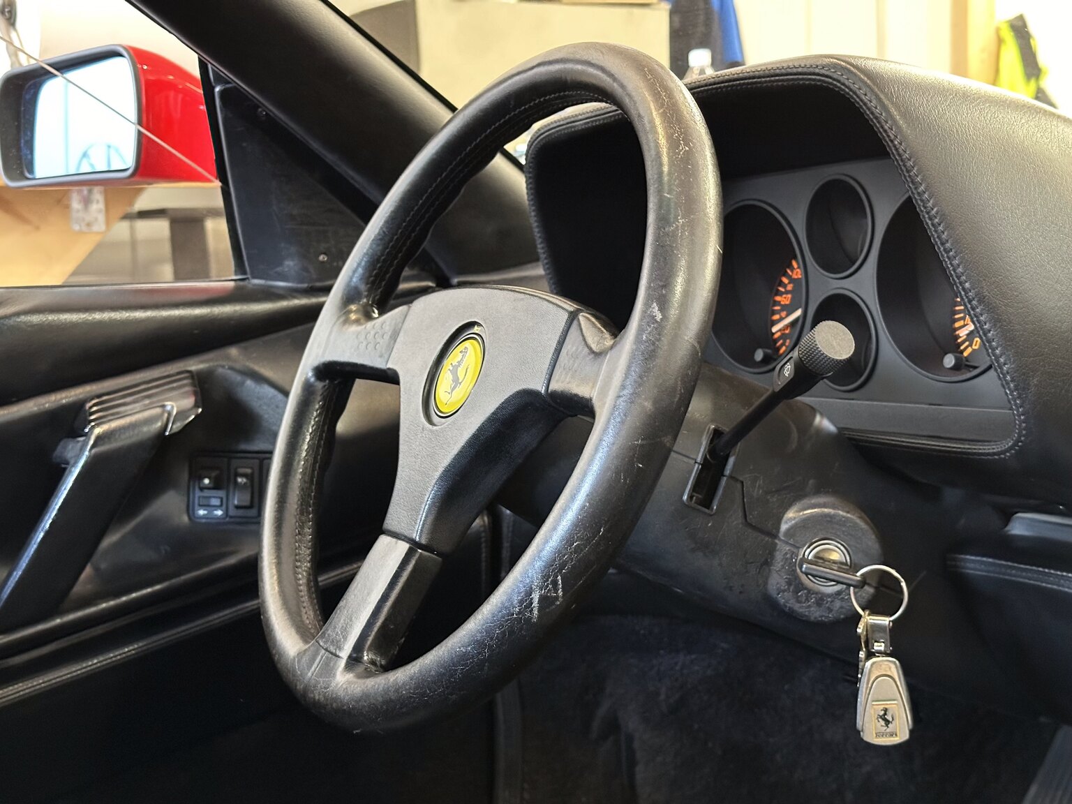 Interior image of 1990 Ferrari 348 (38)