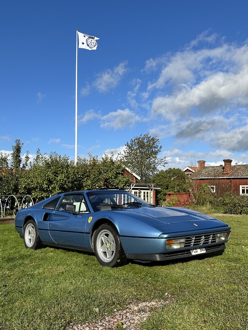 Exteriörbild på 1986 Ferrari 328 GTS