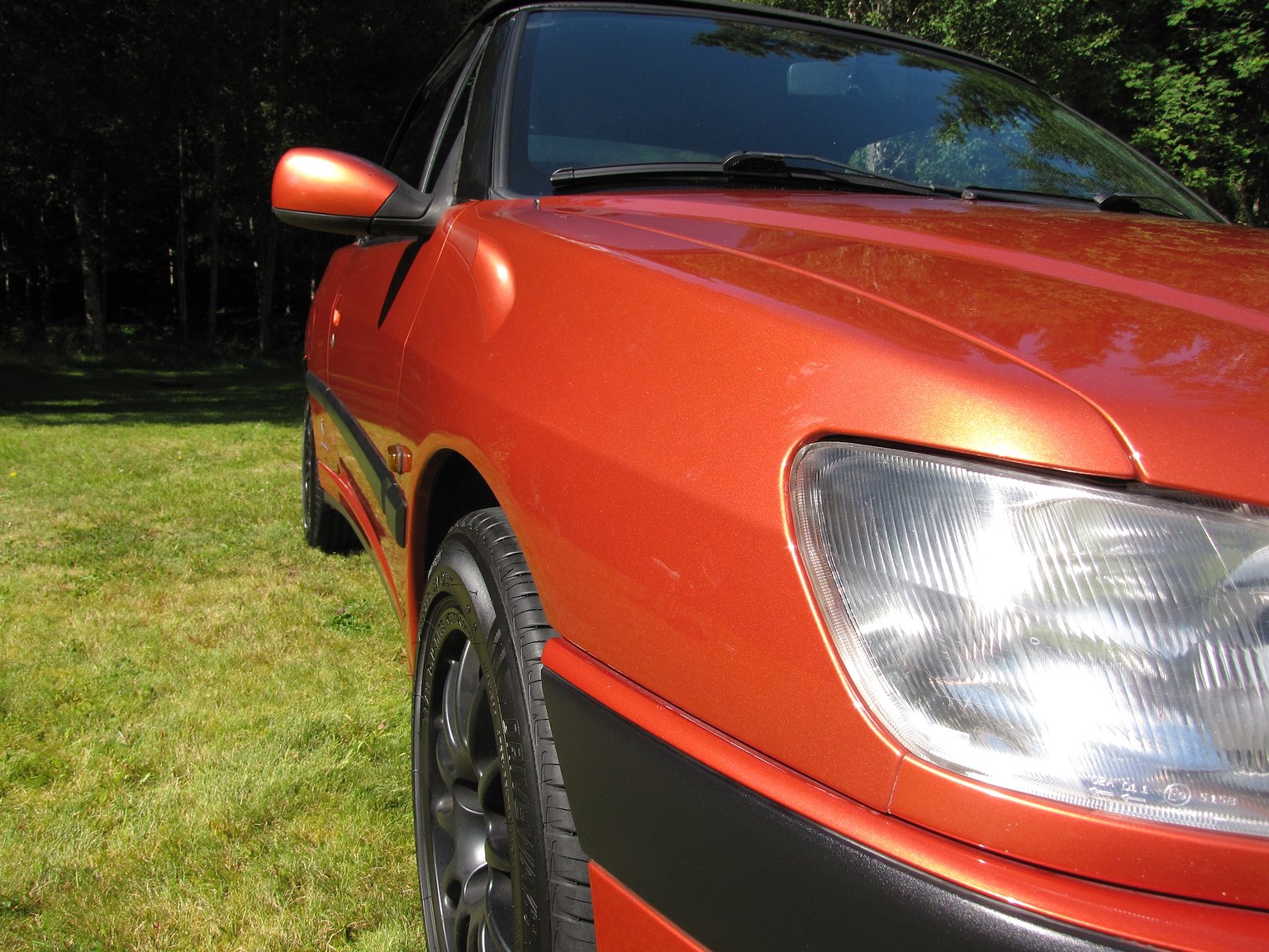 Exterior image of 1999 Peugeot 306 Cabriolet 2.0 Manuell