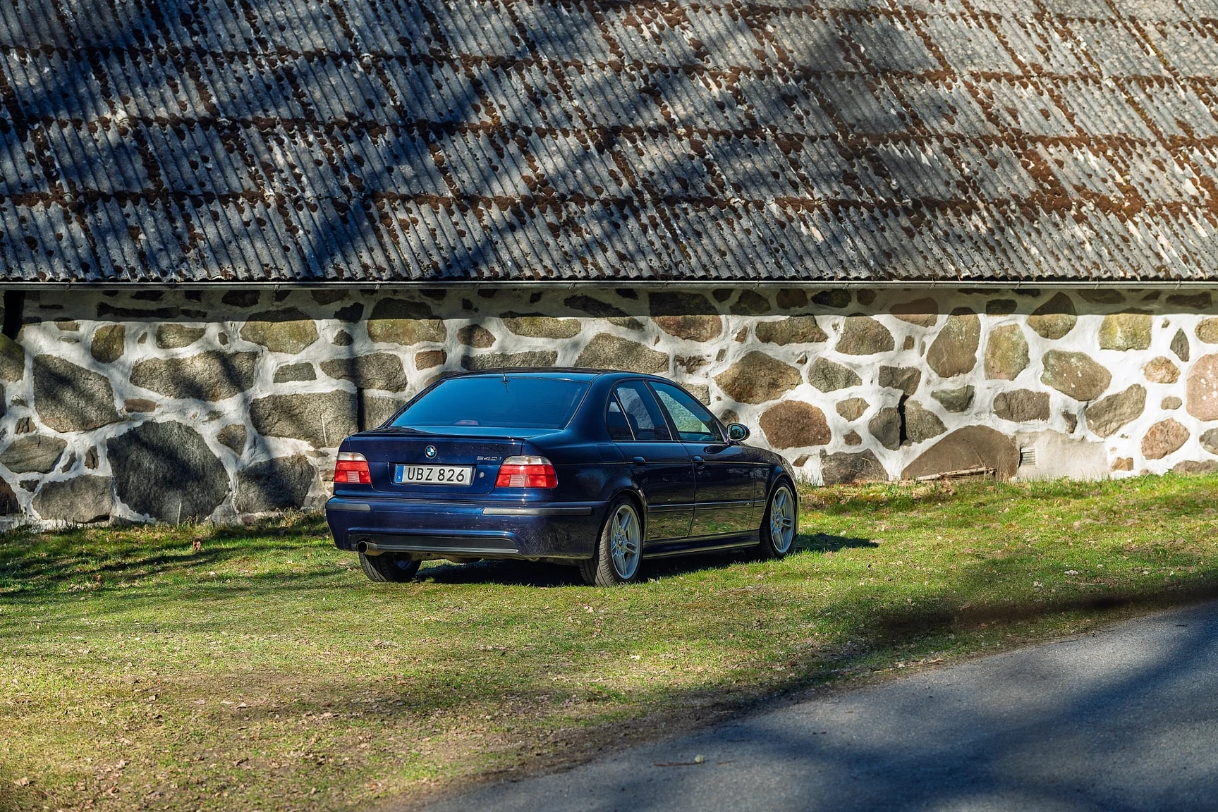 Exteriörbild på 1996 BMW 540iA (23)