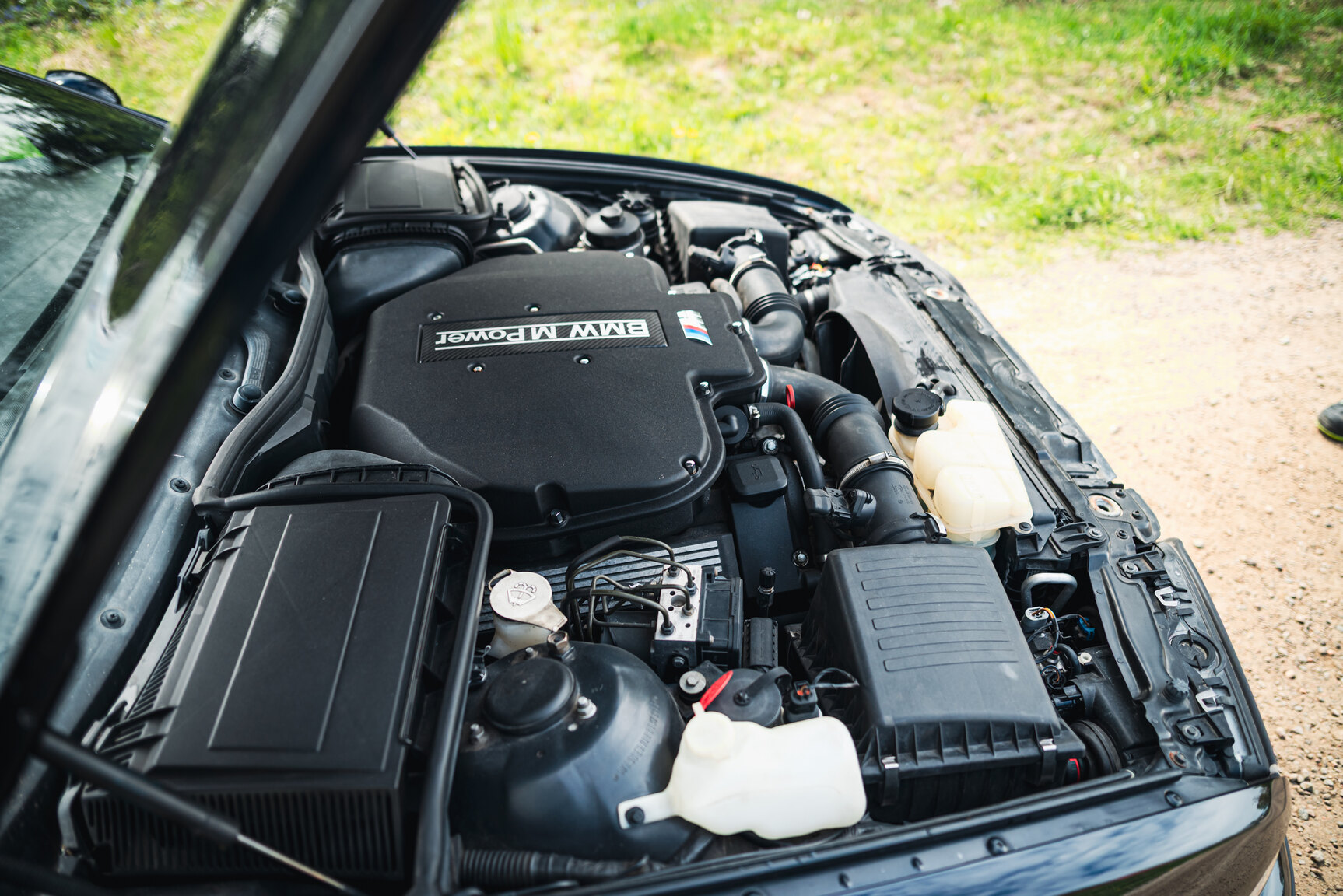 Image of 2000 BMW M5 E39 mechanics
