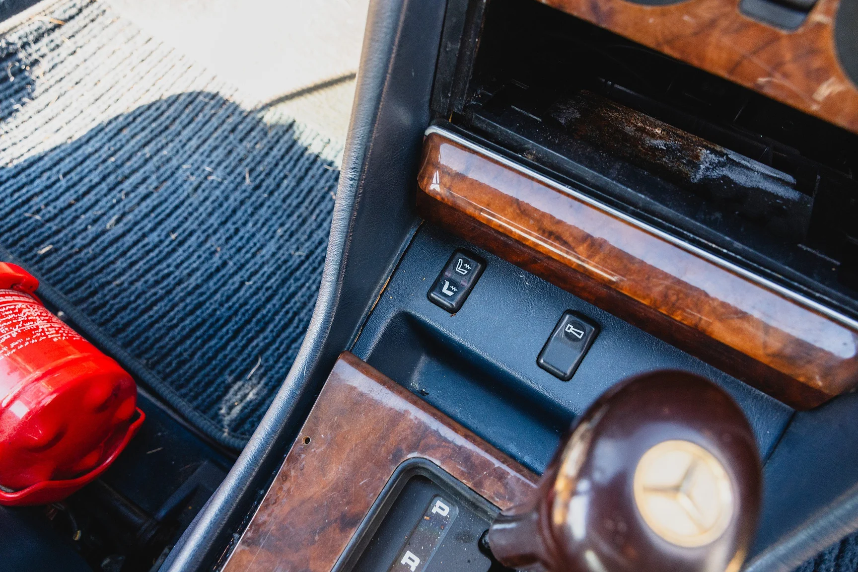 Innenraumfoto von 1986 Mercedes-Benz 560 SEC  (14)