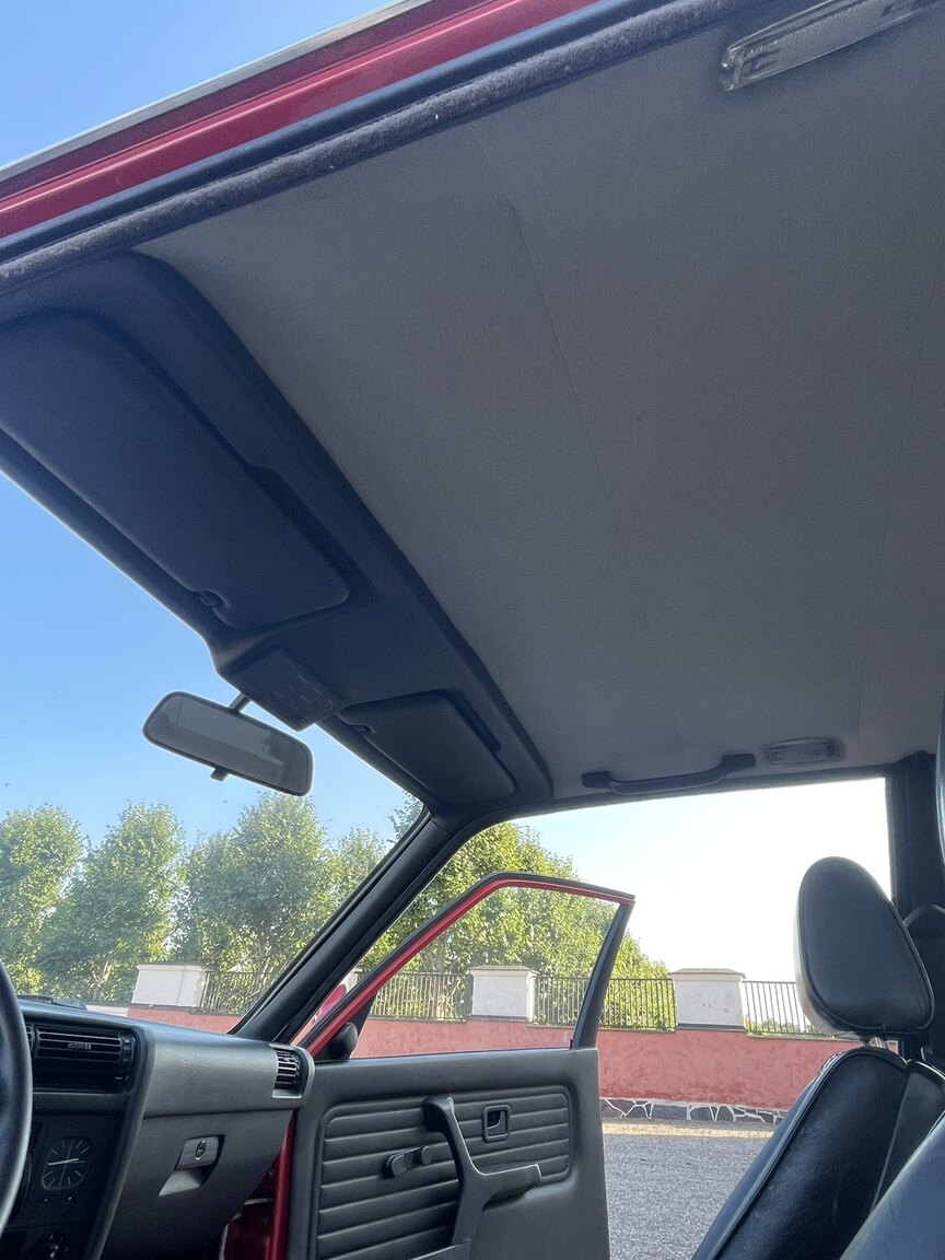 Interiörbild 1987 BMW 320i