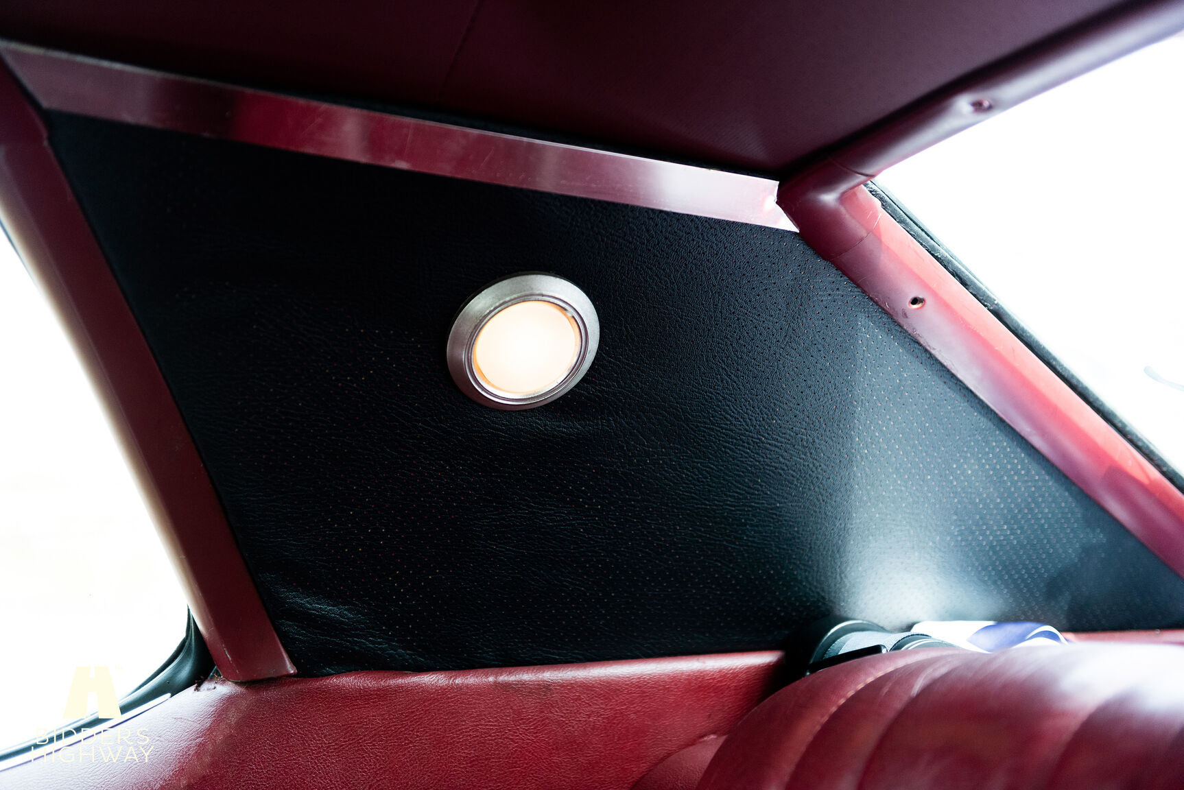 Interiörbild 1973 Buick Electra Custom 2D HT Coupe