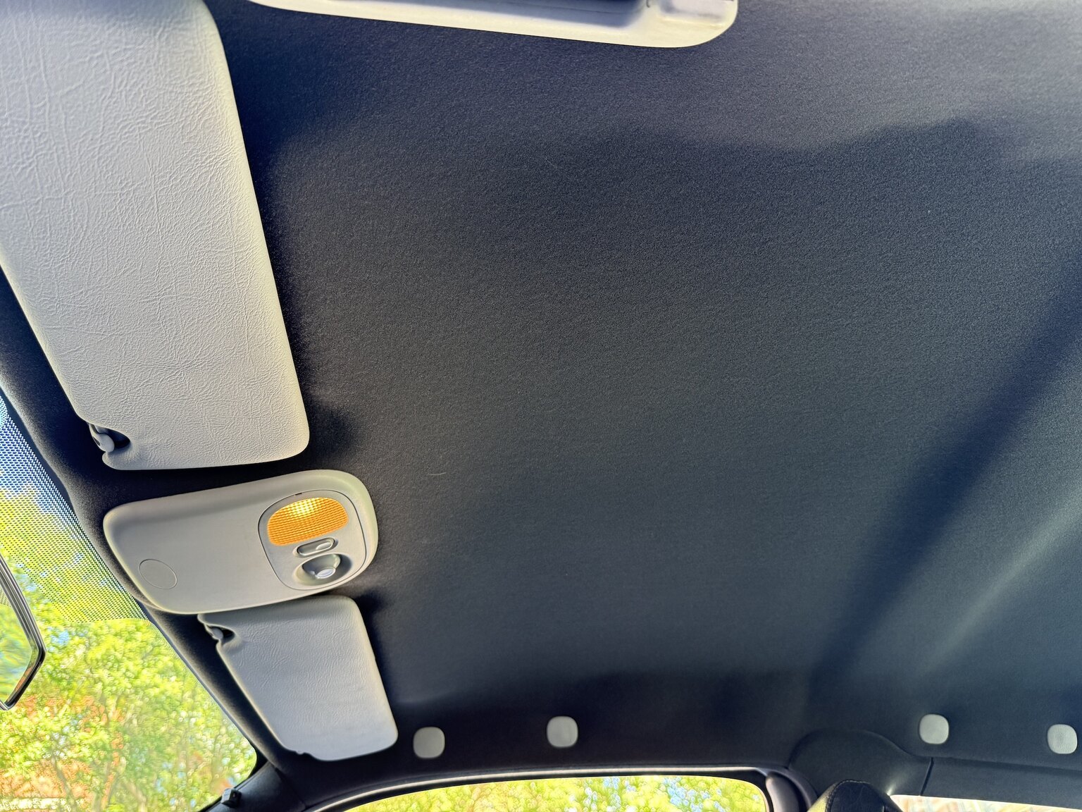Interior image of 2002 Renault Clio Sport V6