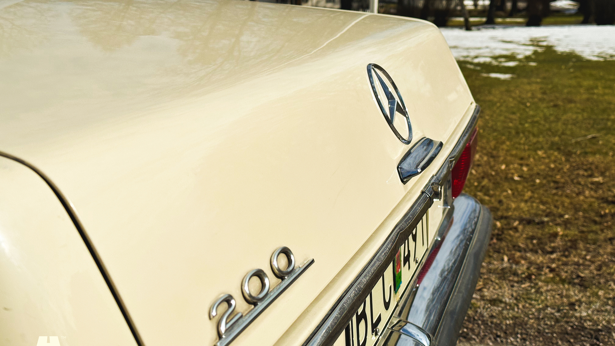 Aussenfoto 1972 Mercedes-Benz 200