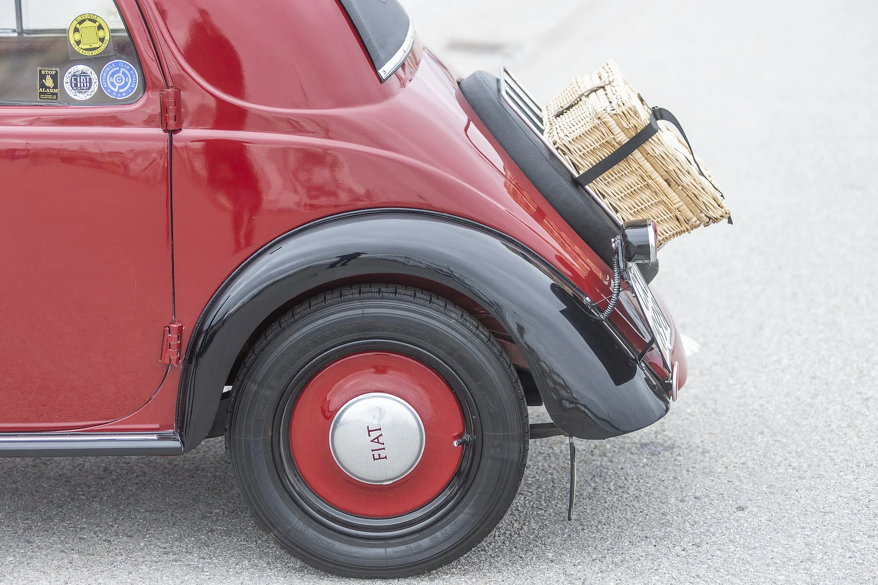 Exteriörbild på 1947 Fiat 500A Topolino Convertible - NO RESERVE (25)