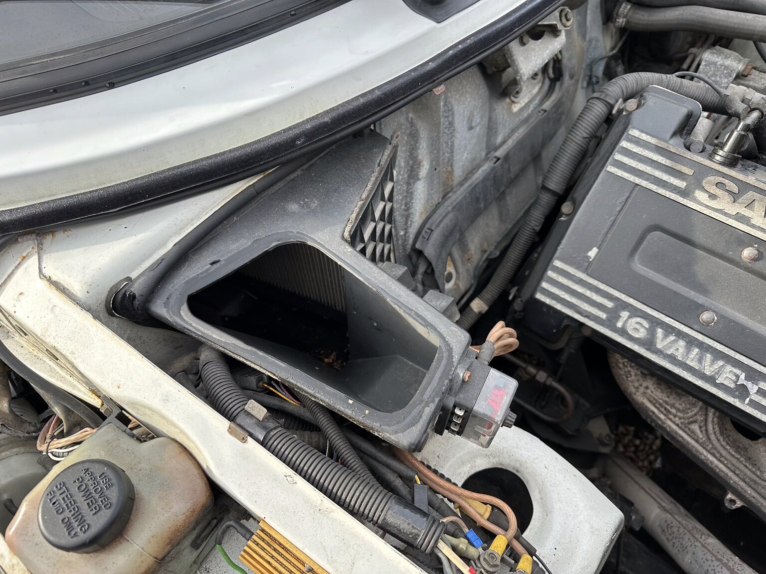 Image of 1991 Saab 900 Turbo mechanics