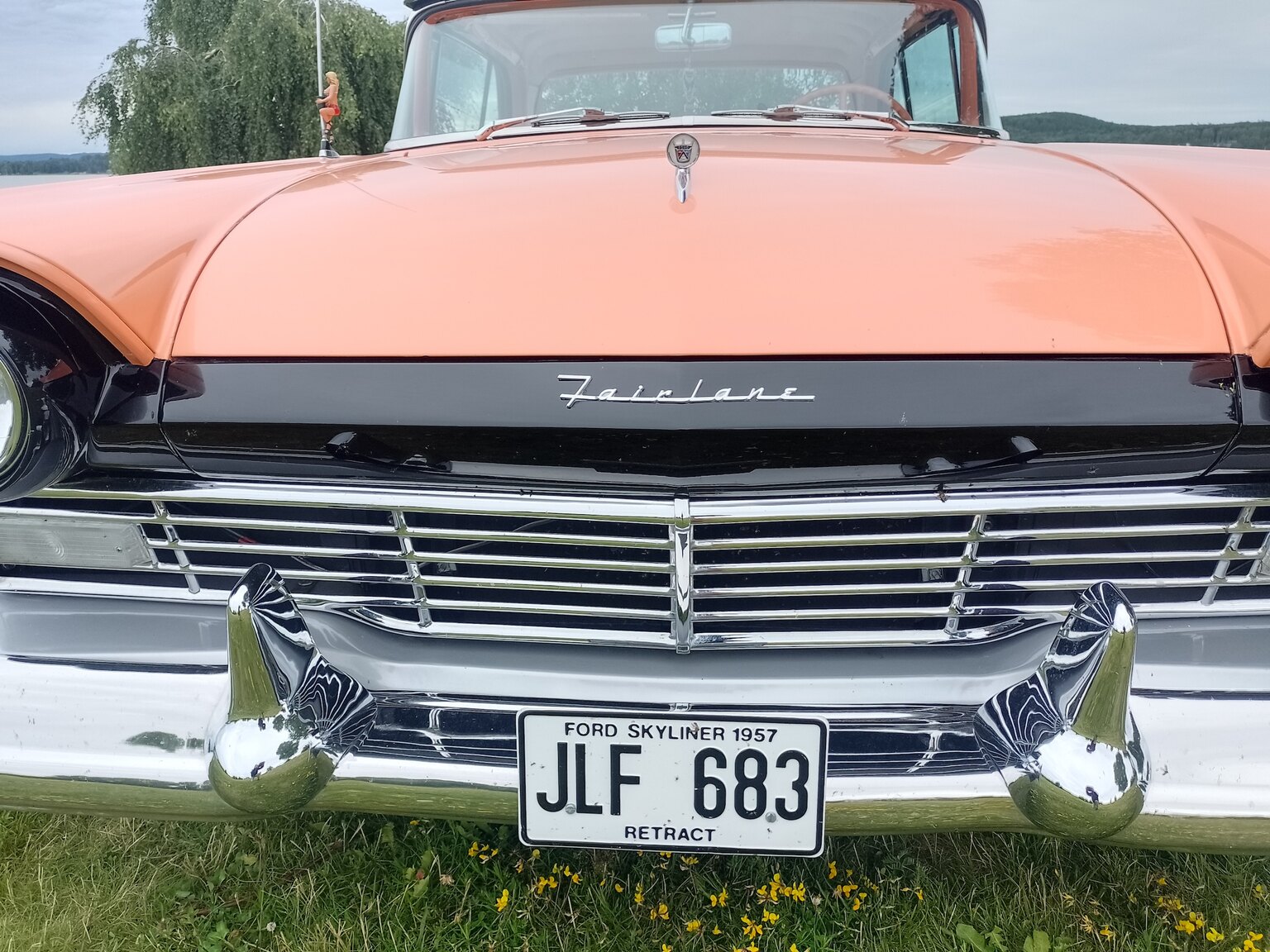Aussenfoto 1957 Ford Fairlane 500 Skyliner Retract