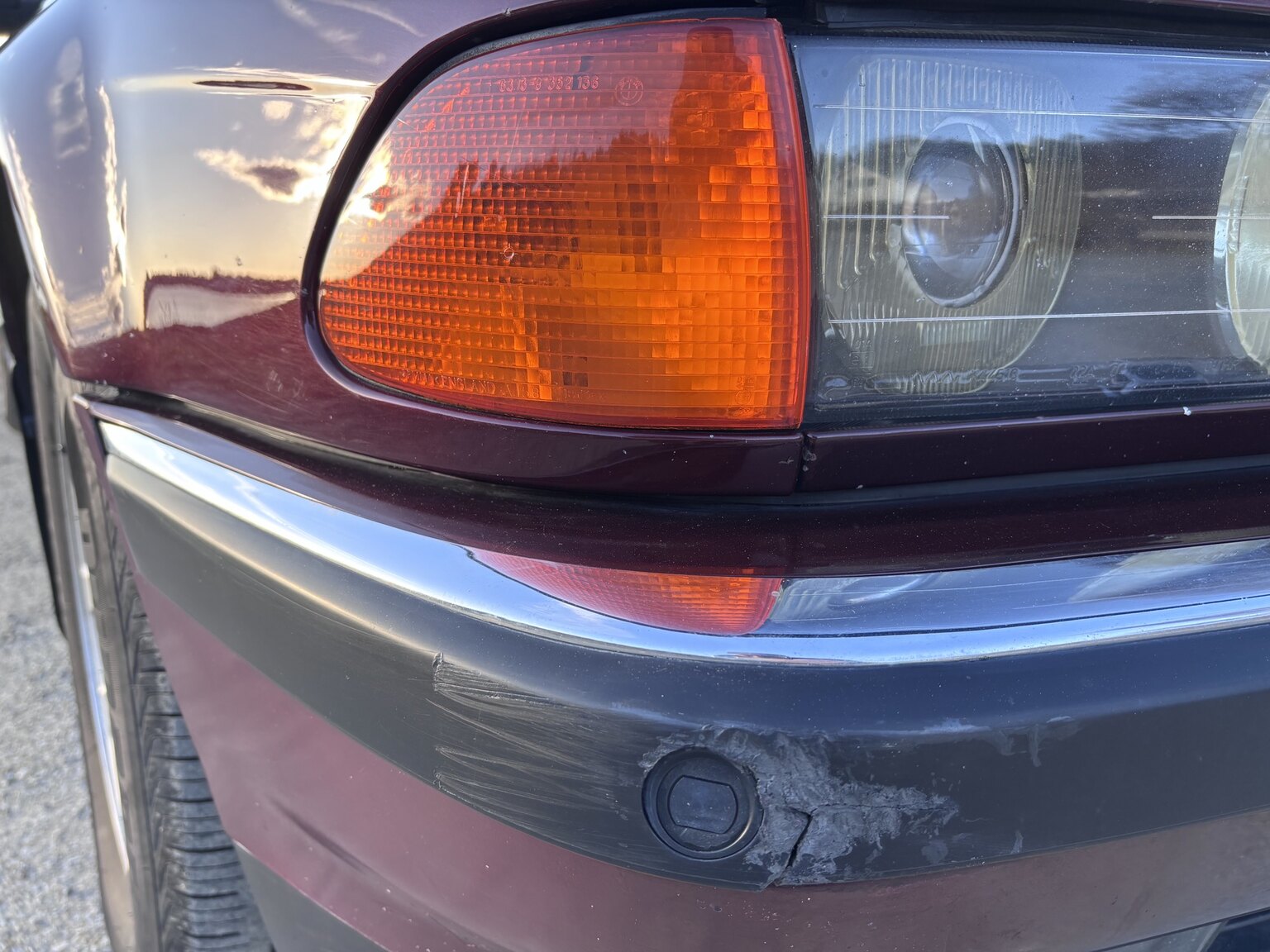 Exterior image of 1996 BMW 728iA