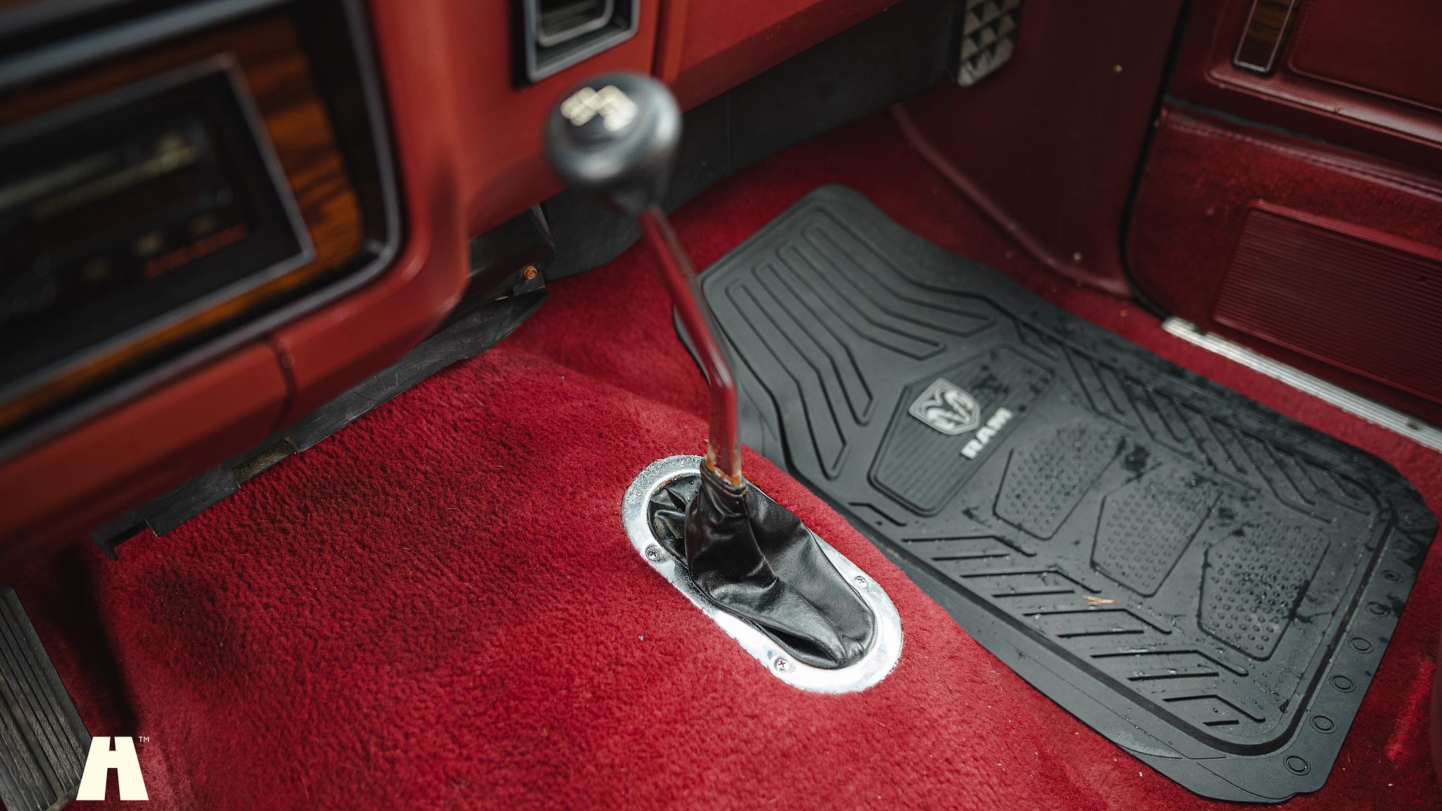 Interior image of 1986 Dodge Ramcharger